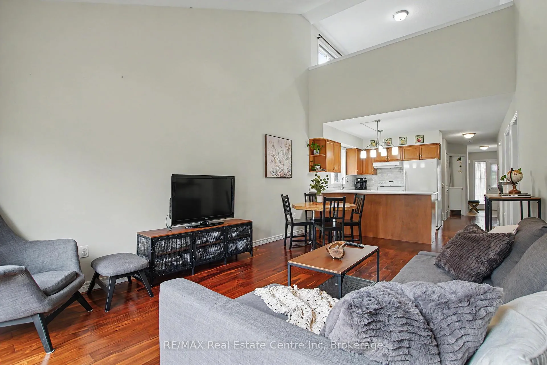 Photo 11 of 9 Washburn Drive, Guelph, Grange Road — HOMEH