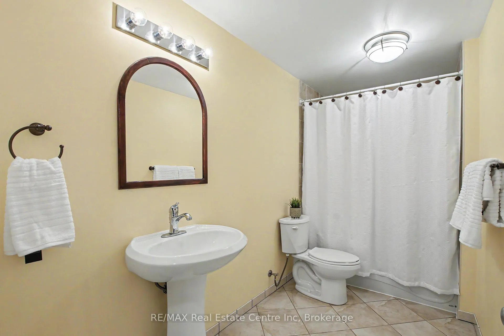 Photo 20 of 9 Washburn Drive, Guelph, Grange Road — HOMEH
