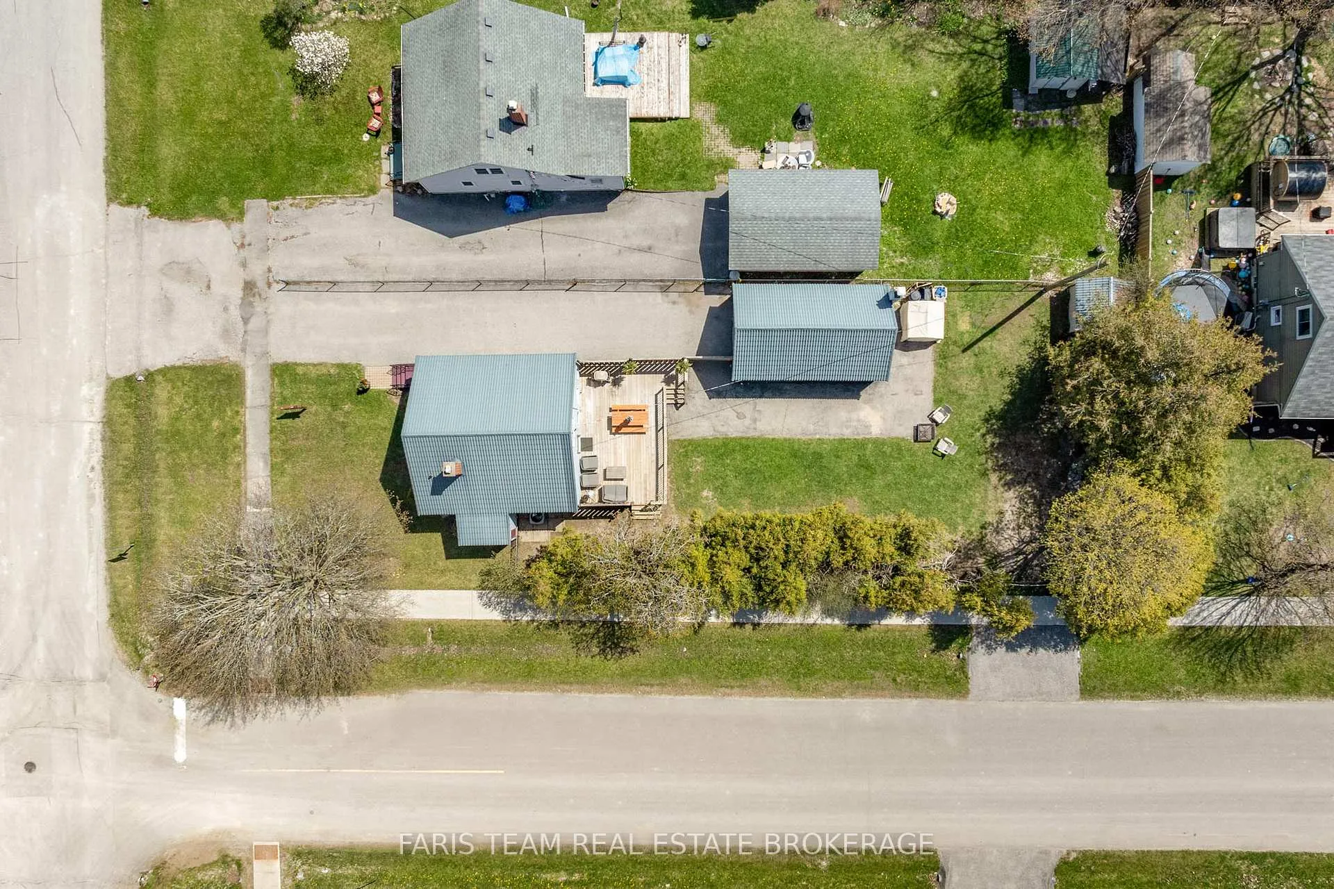 Photo 34 of 407 Bayview Parkway, Orillia — HOMEH