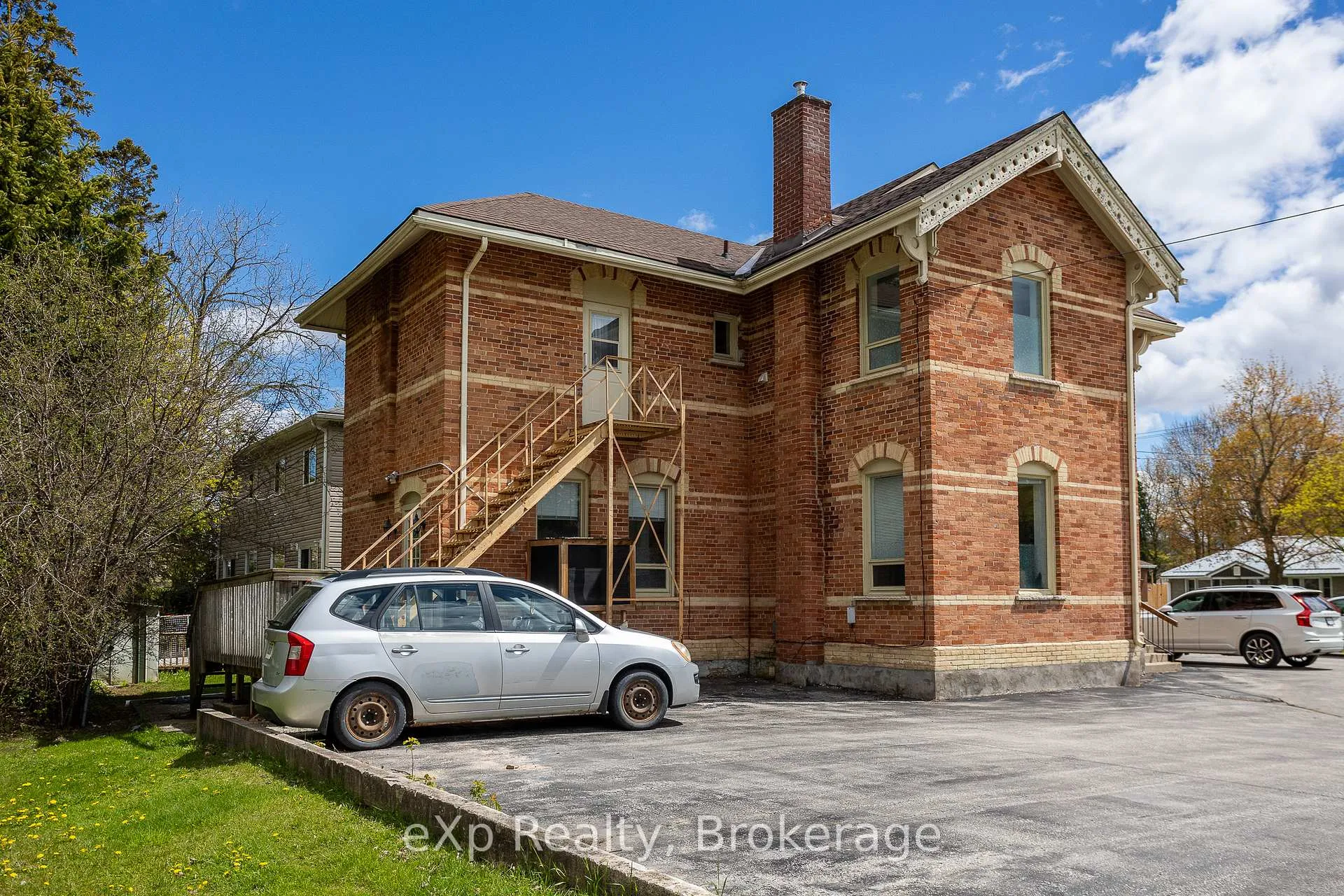 Photo 4 of 708 16th Street E, Owen Sound — HOMEH