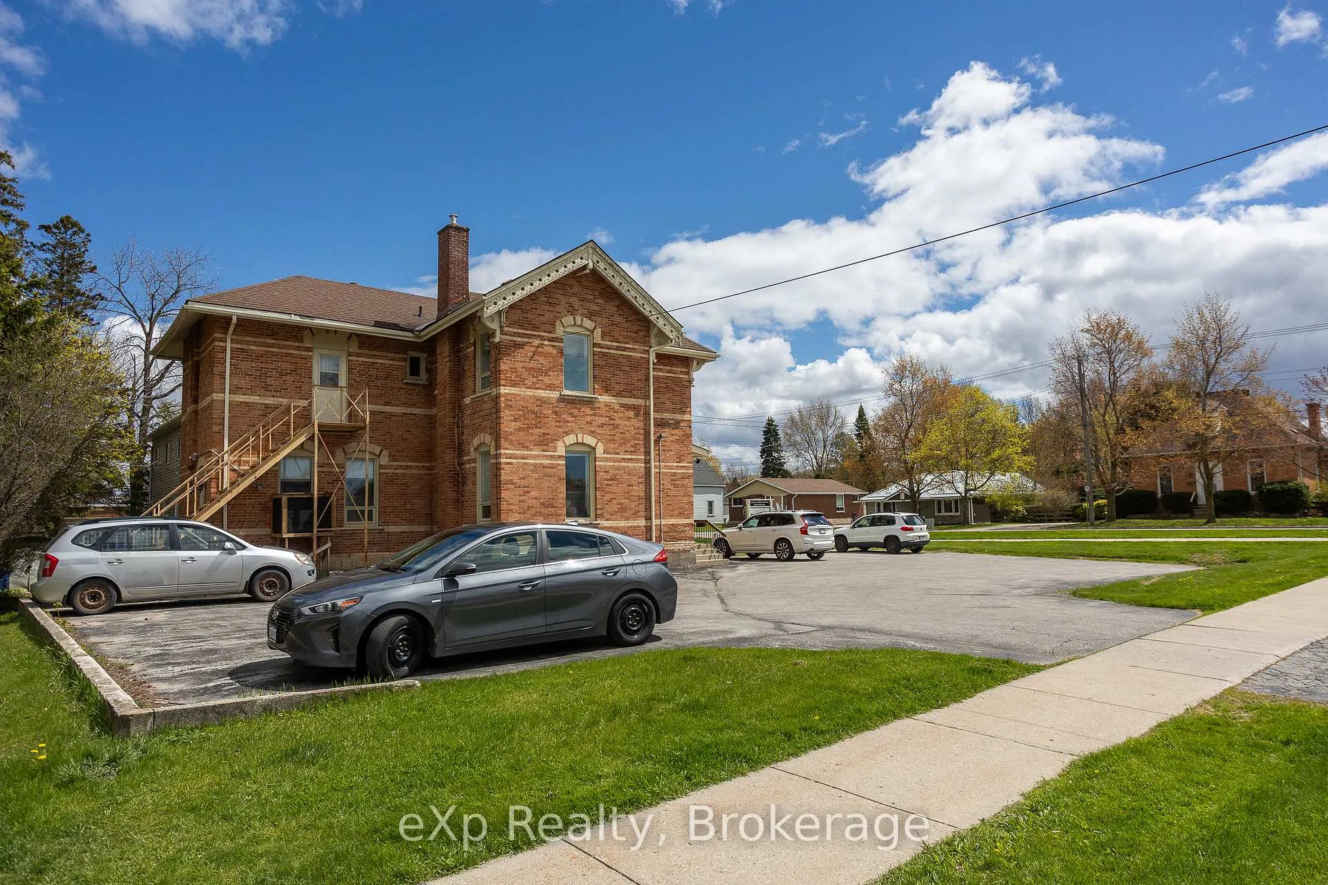 Photo 32 of 708 16th Street E, Owen Sound — HOMEH