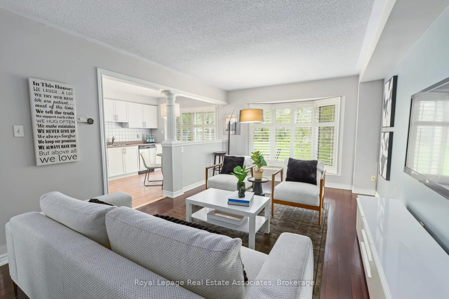 Photo 6 of 28 Gilmer Court, Halton Hills, Georgetown — HOMEH