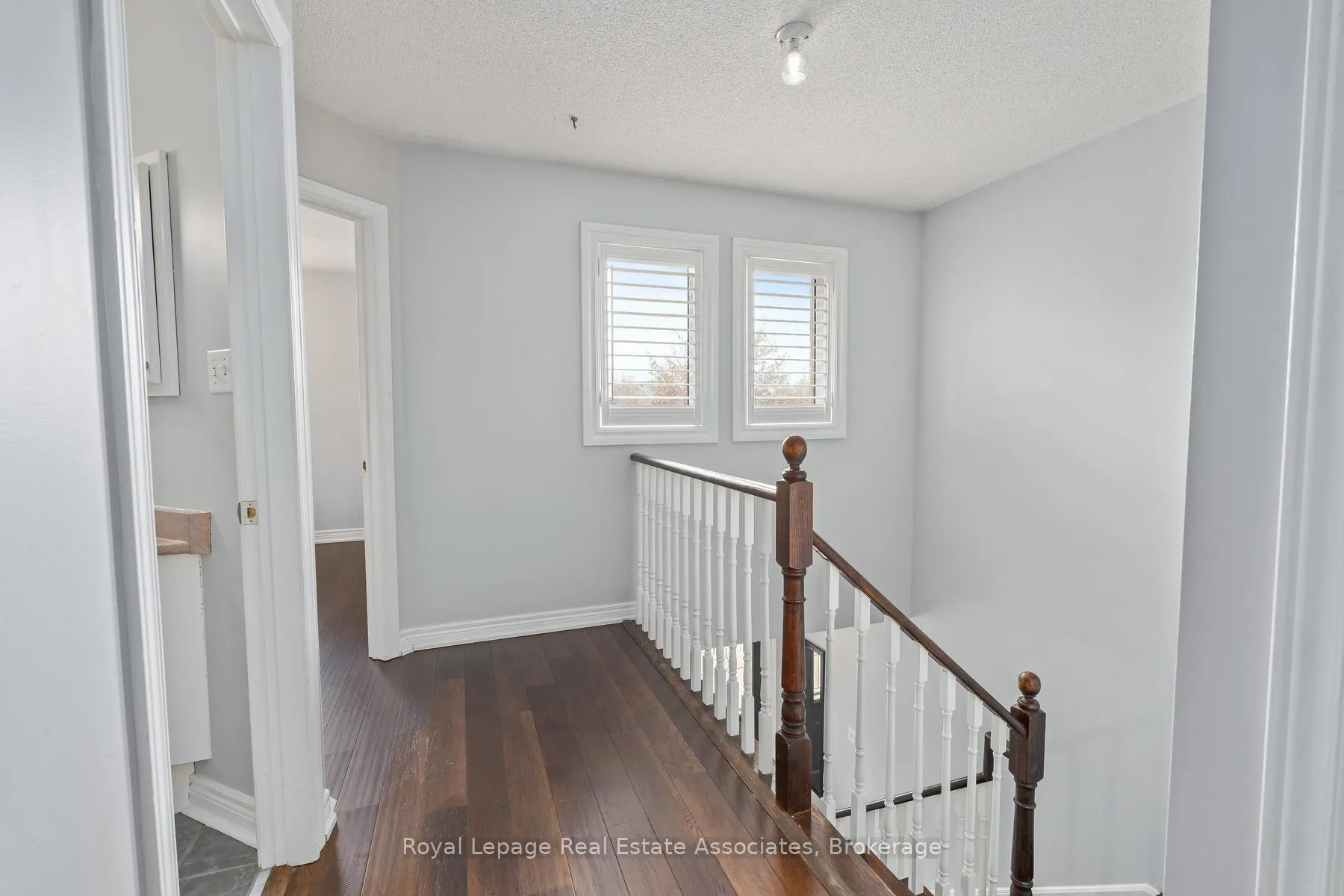 Photo 15 of 28 Gilmer Court, Halton Hills, Georgetown — HOMEH