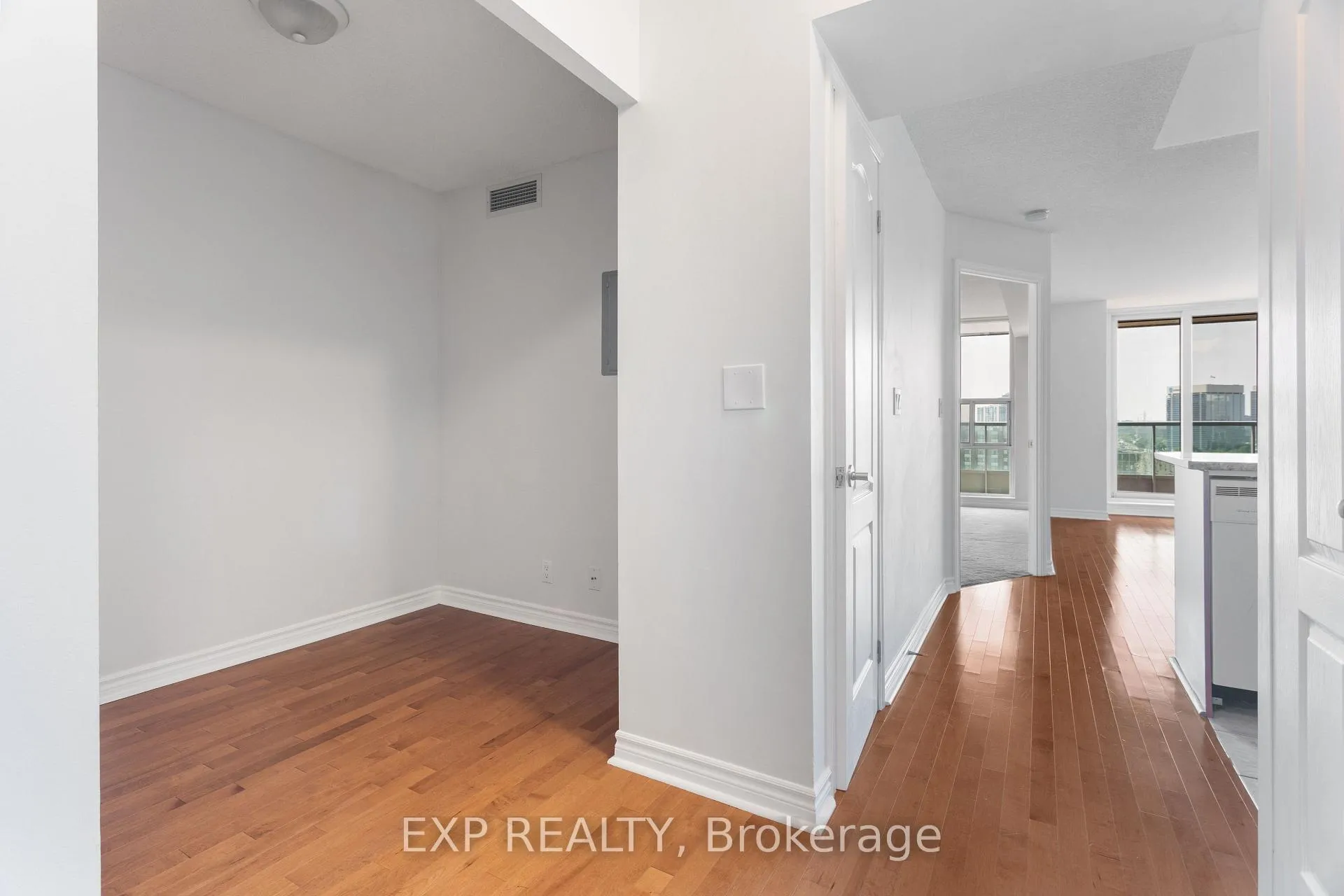 Photo 5 of Unit 1609, 1 Elm Drive W, Mississauga, Fairview — HOMEH