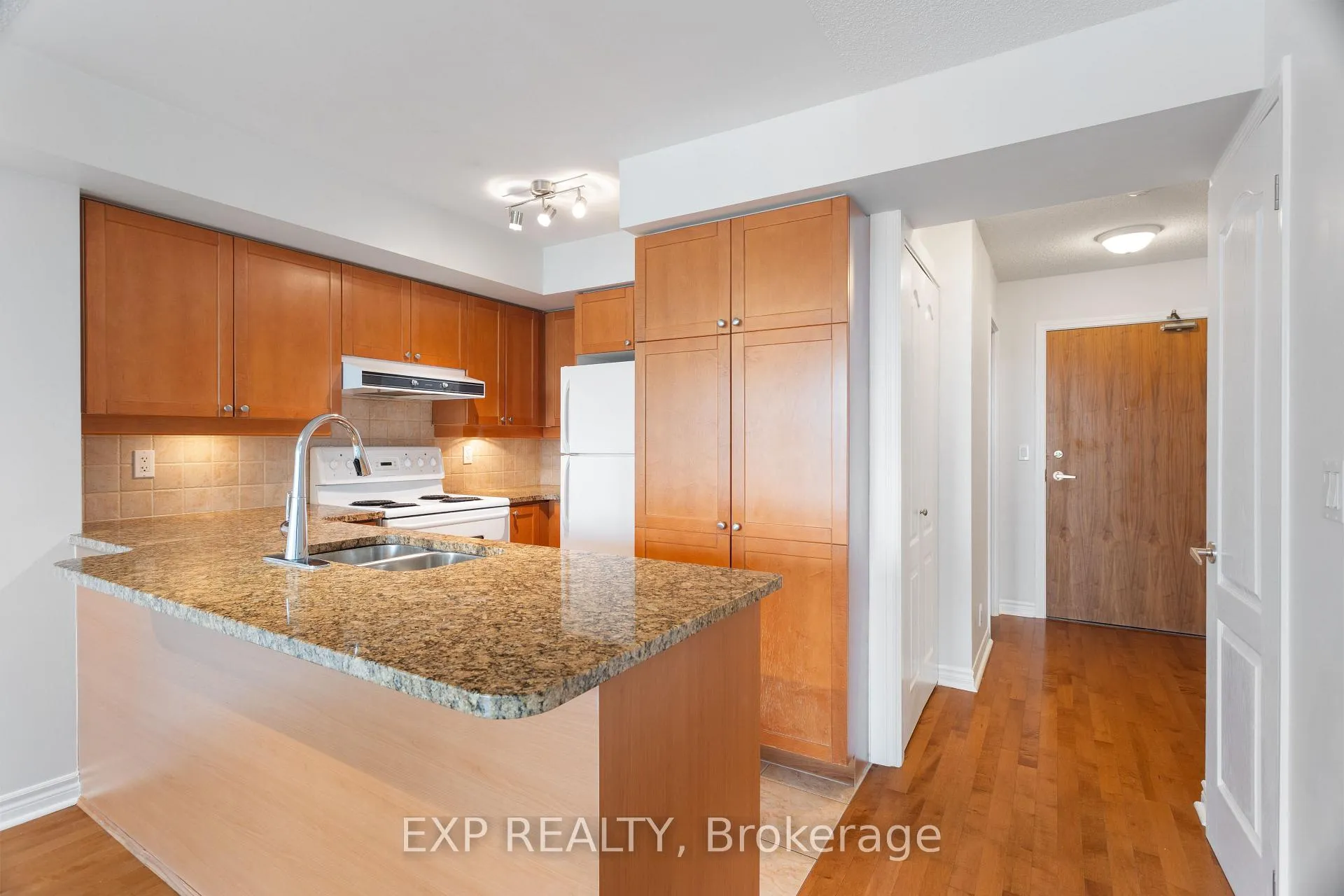 Photo 9 of Unit 1609, 1 Elm Drive W, Mississauga, Fairview — HOMEH