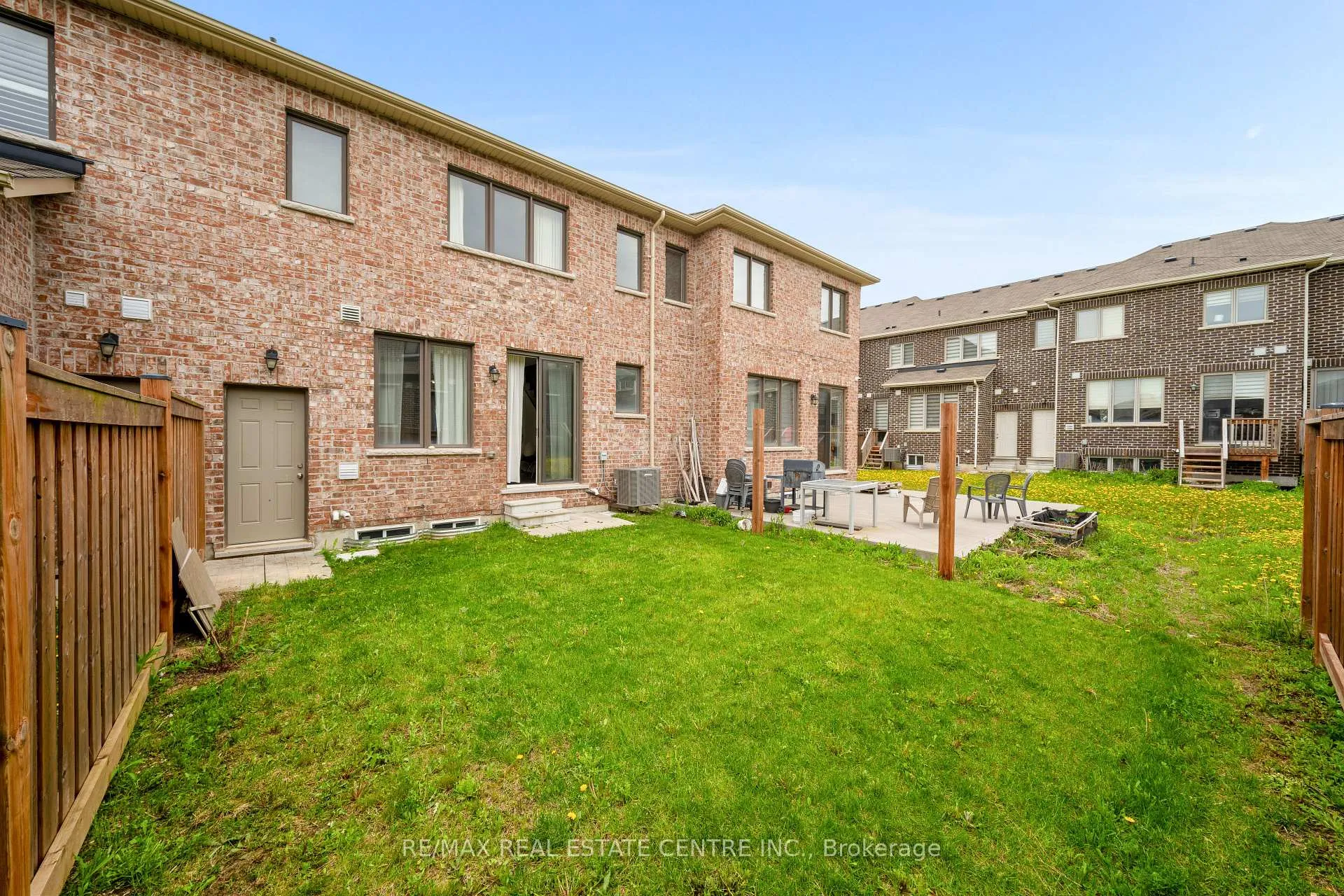 Photo 20 of 23 Circus Crescent, Brampton, Northwest Brampton — HOMEH