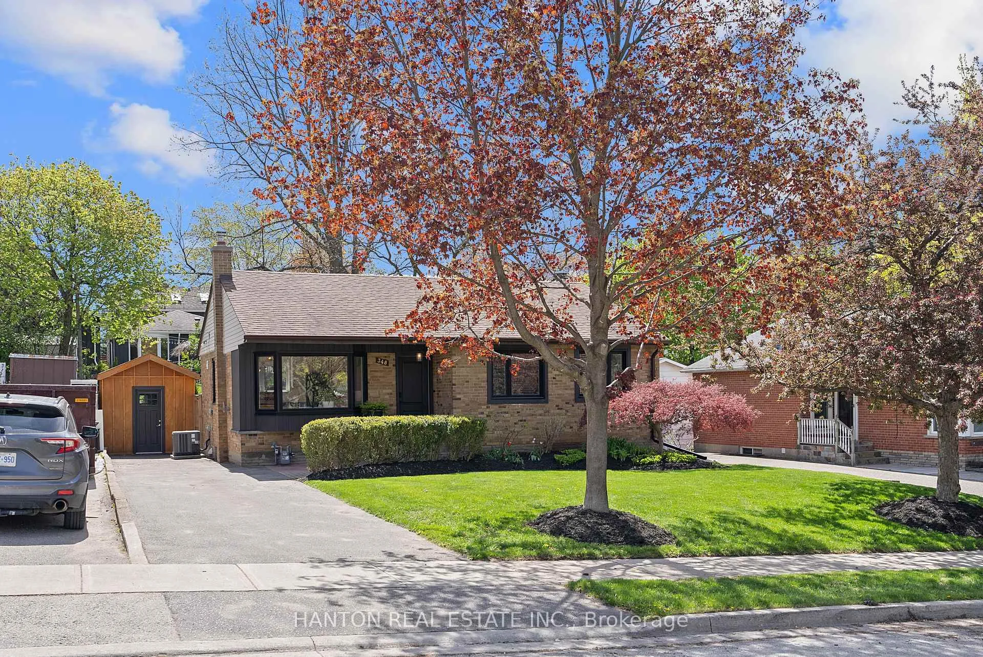Front of 348 Mountainview Drive