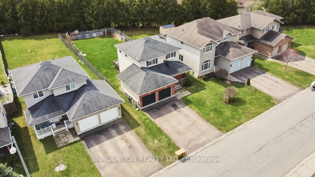 Photo 37 of 22 Ashbury Street, Arnprior — HOMEH