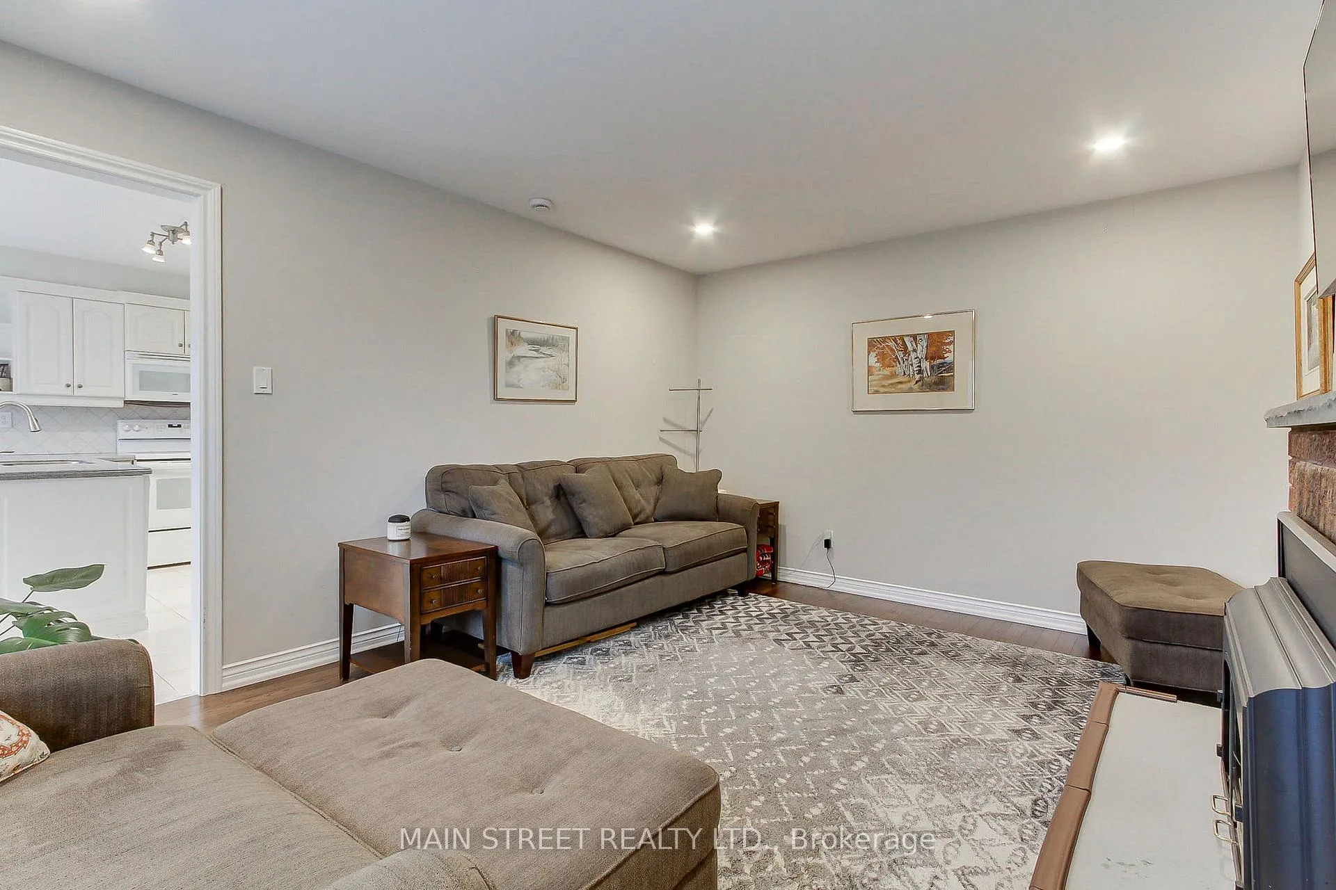 Photo 15 of 21 Chadburn Crescent, Aurora, Hills of St Andrew — HOMEH