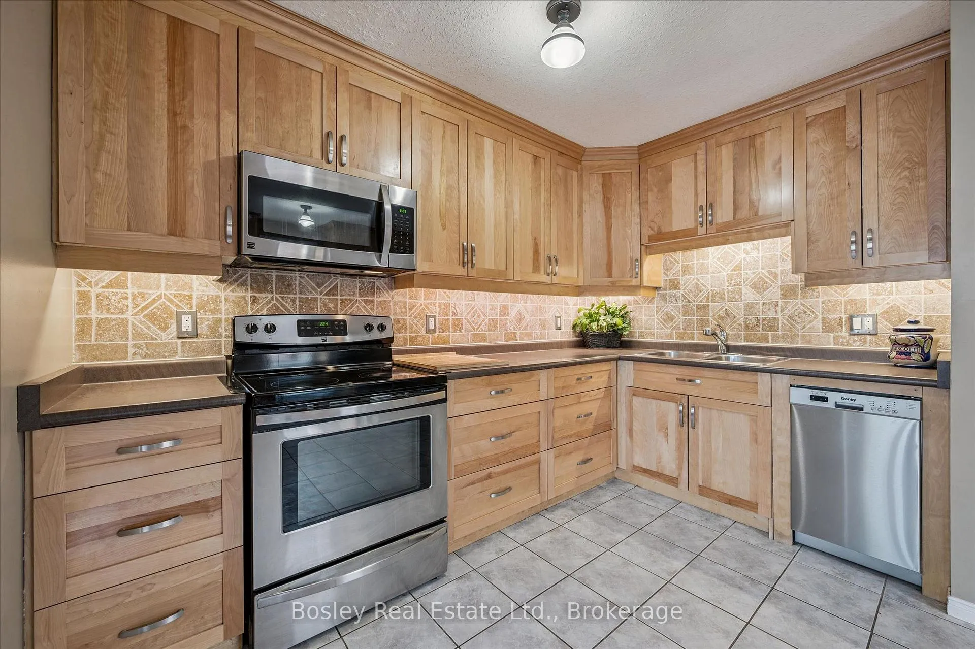 Photo 13 of 301 Grange Road, Guelph, Grange Road — HOMEH
