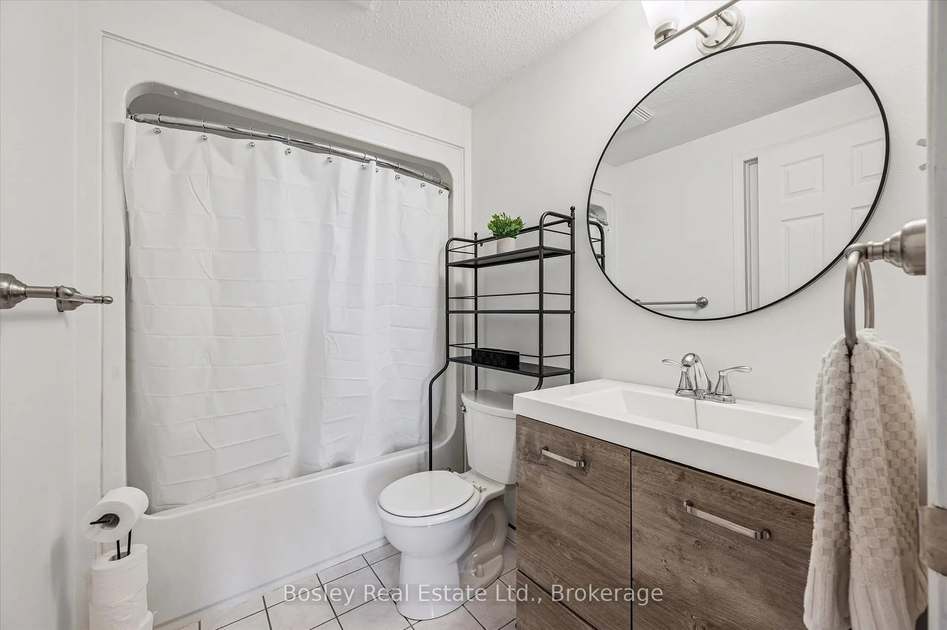 Photo 26 of 301 Grange Road, Guelph, Grange Road — HOMEH