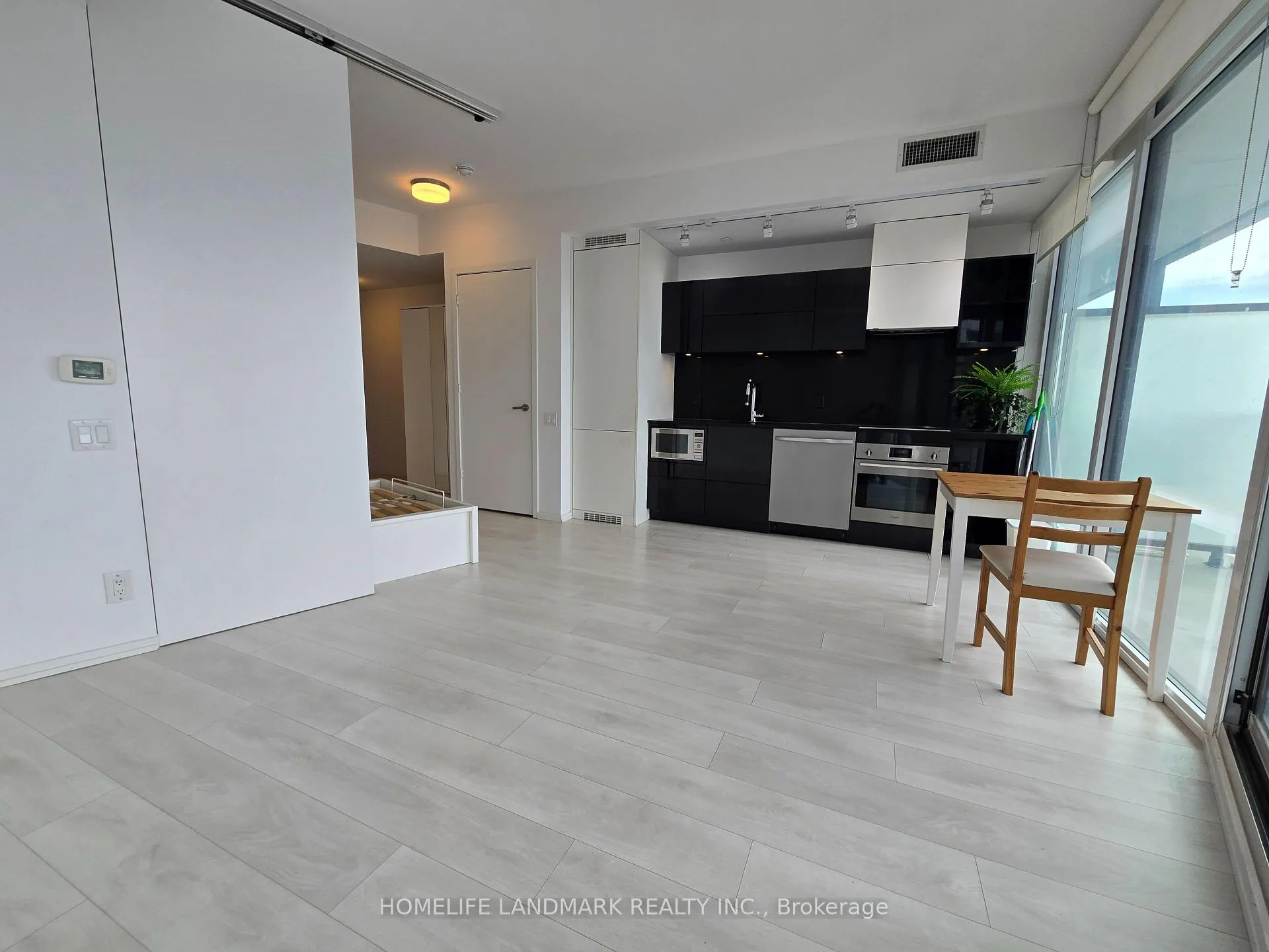 Photo 7 of Unit 2205, 125 Peter Street, Toronto, Waterfront Communities — HOMEH