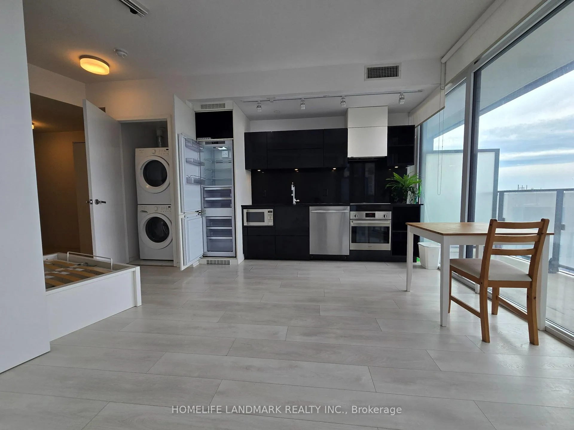 Photo 8 of Unit 2205, 125 Peter Street, Toronto, Waterfront Communities — HOMEH