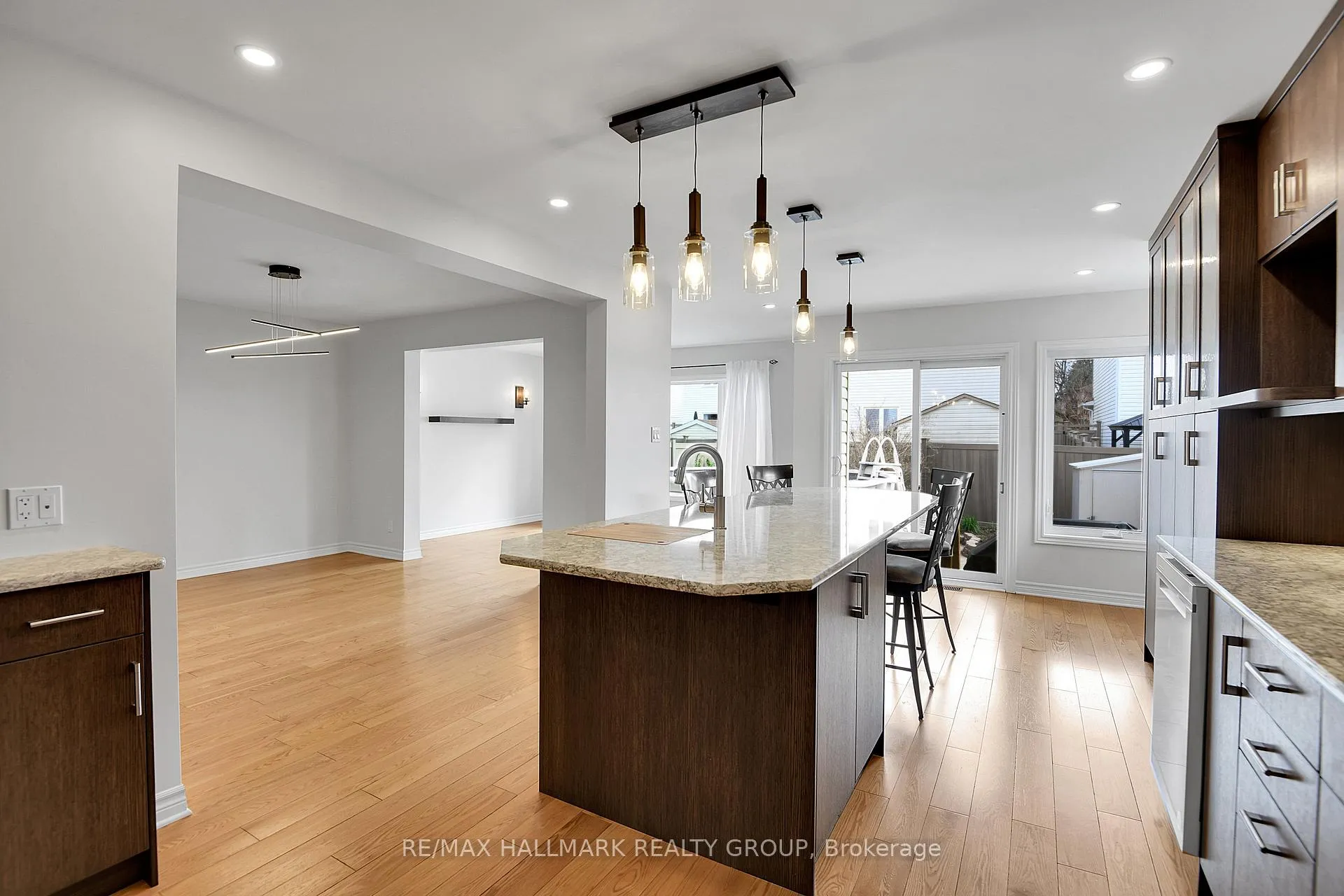 Photo 17 of 6602 Windsong Avenue, Ottawa, Orleans/Sunridge — HOMEH