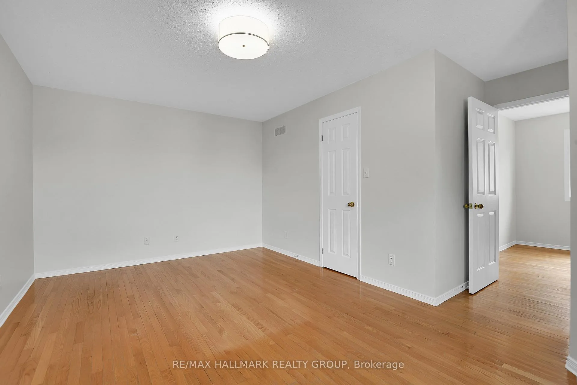 Photo 26 of 6602 Windsong Avenue, Ottawa, Orleans/Sunridge — HOMEH