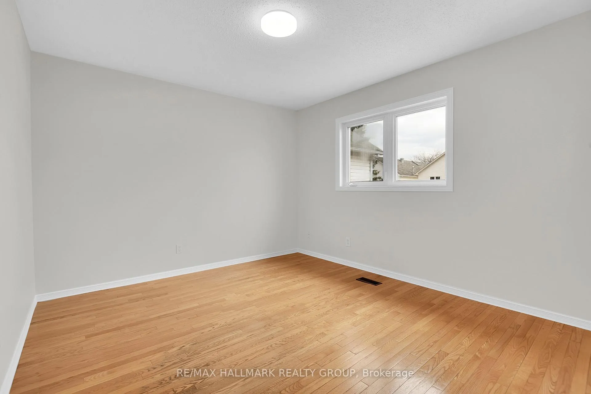 Photo 30 of 6602 Windsong Avenue, Ottawa, Orleans/Sunridge — HOMEH