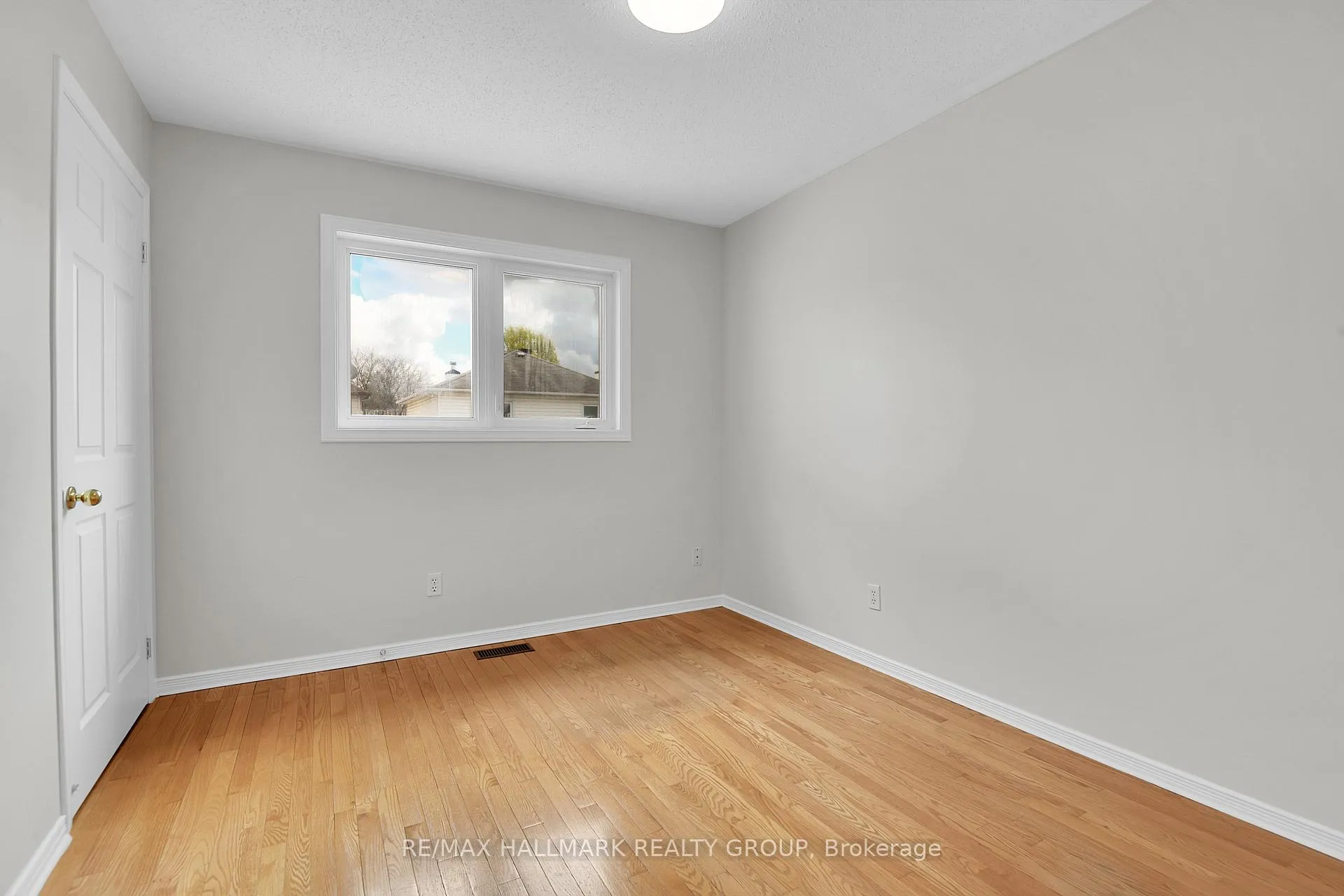 Photo 31 of 6602 Windsong Avenue, Ottawa, Orleans/Sunridge — HOMEH