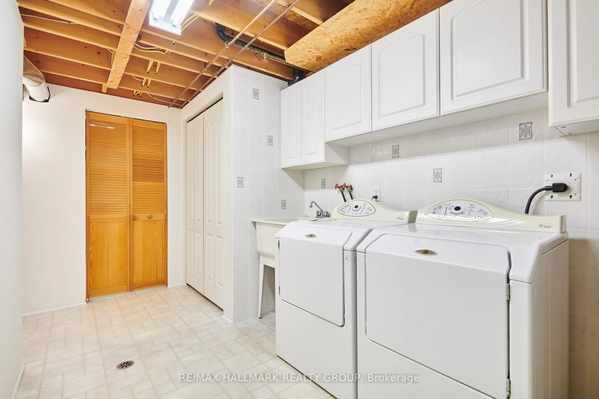 Photo 35 of 6602 Windsong Avenue, Ottawa, Orleans/Sunridge — HOMEH