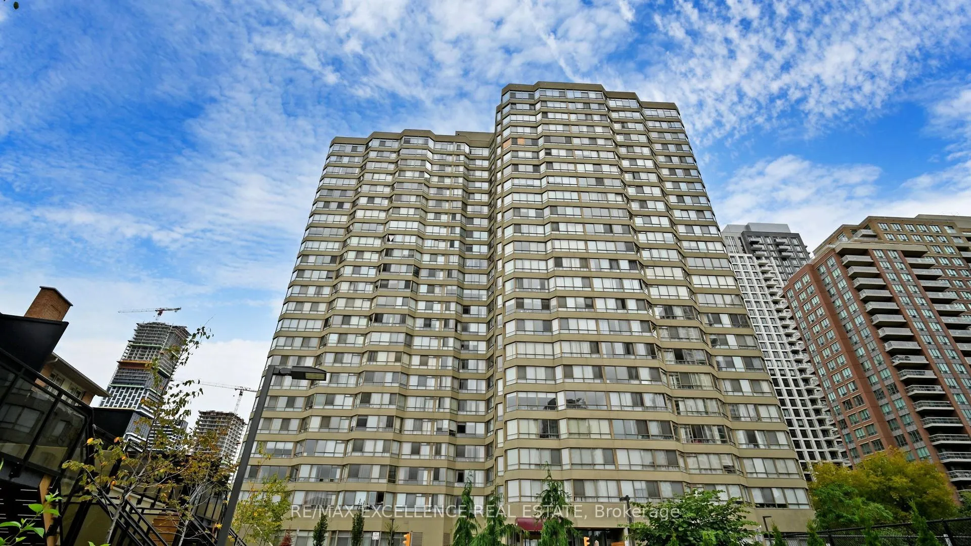 Photo of Unit 1504, 3605 Kariya Drive