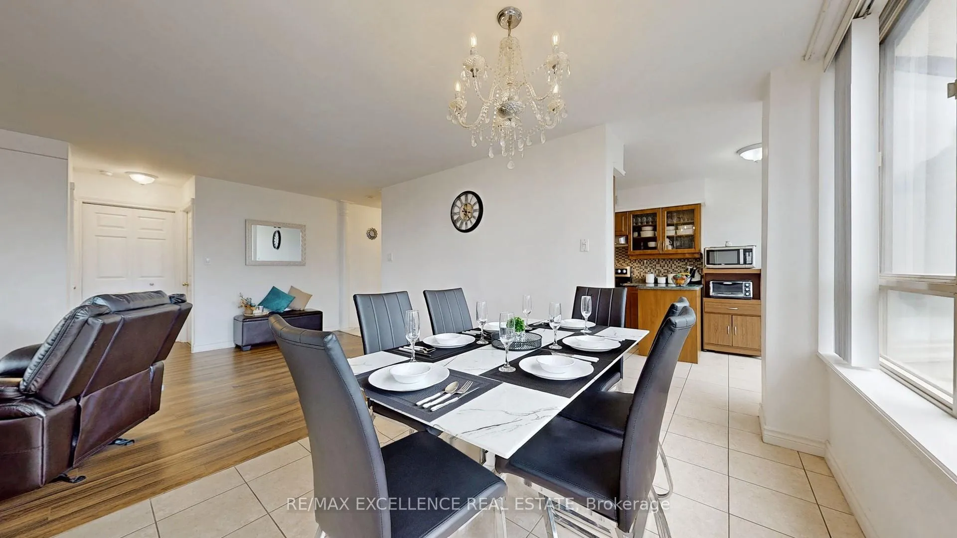 Photo 10 of Unit 1504, 3605 Kariya Drive, Mississauga, City Centre — HOMEH