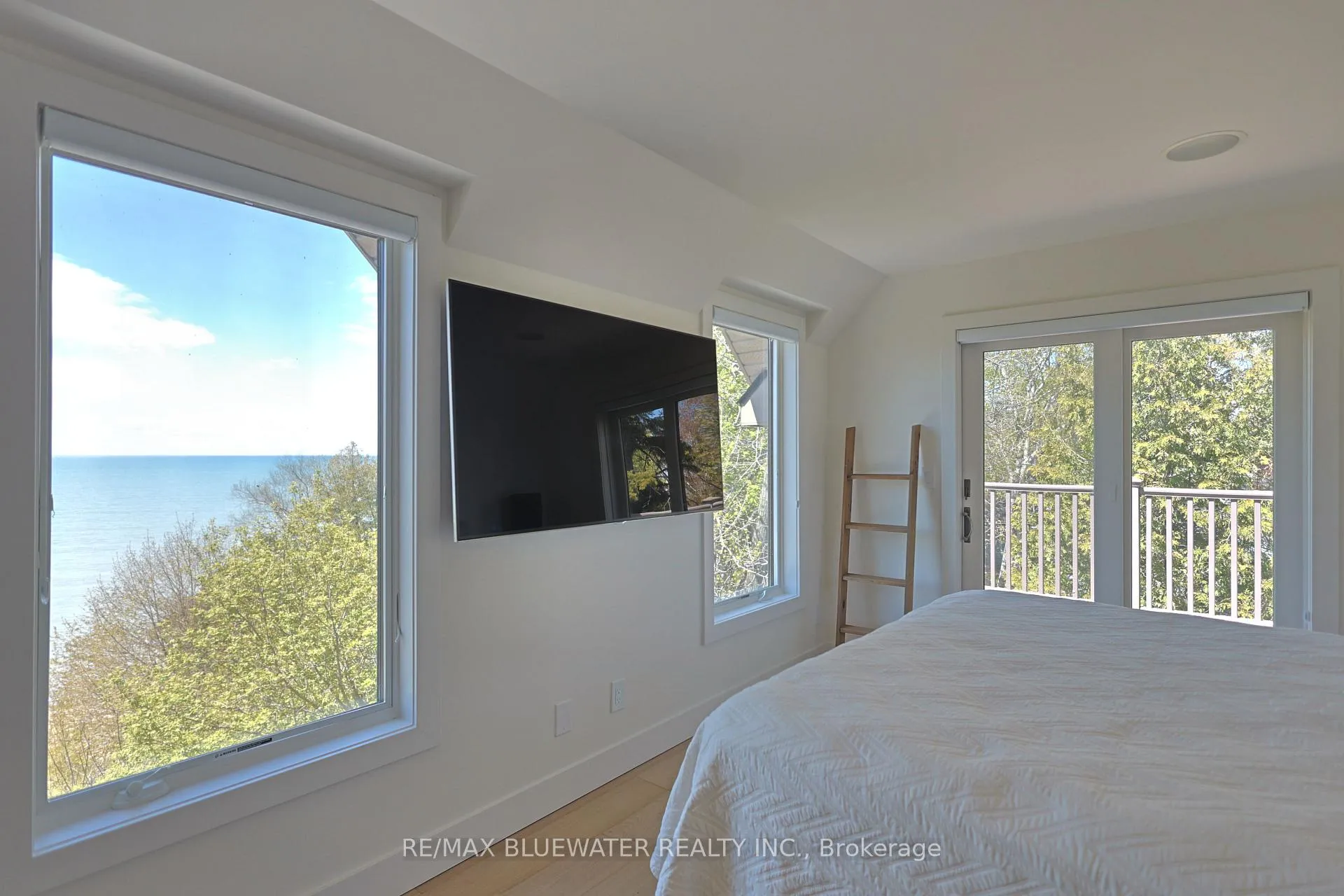 Photo 30 of 73083 Northridge Road, Bluewater, Hay — HOMEH
