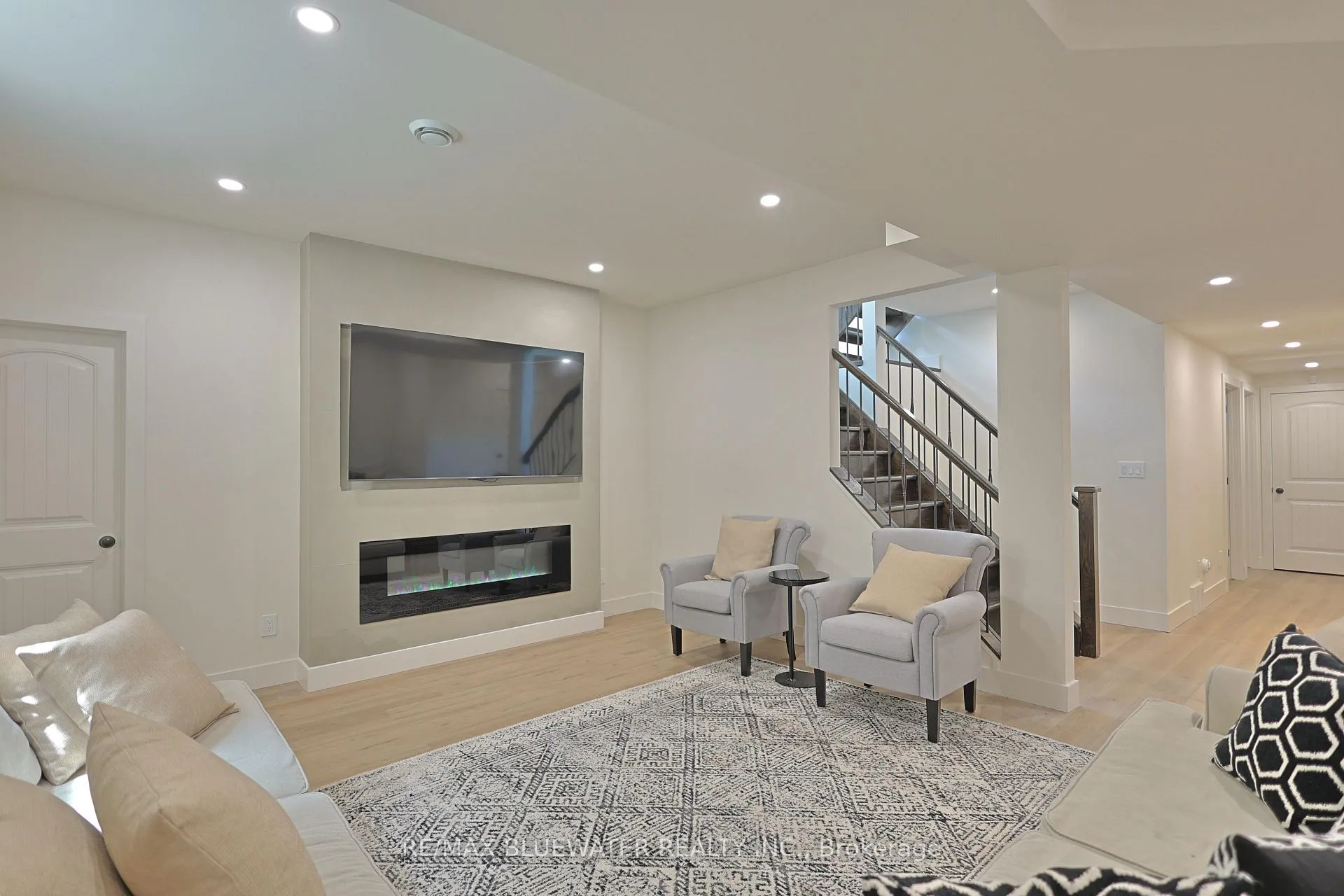 Photo 38 of 73083 Northridge Road, Bluewater, Hay — HOMEH