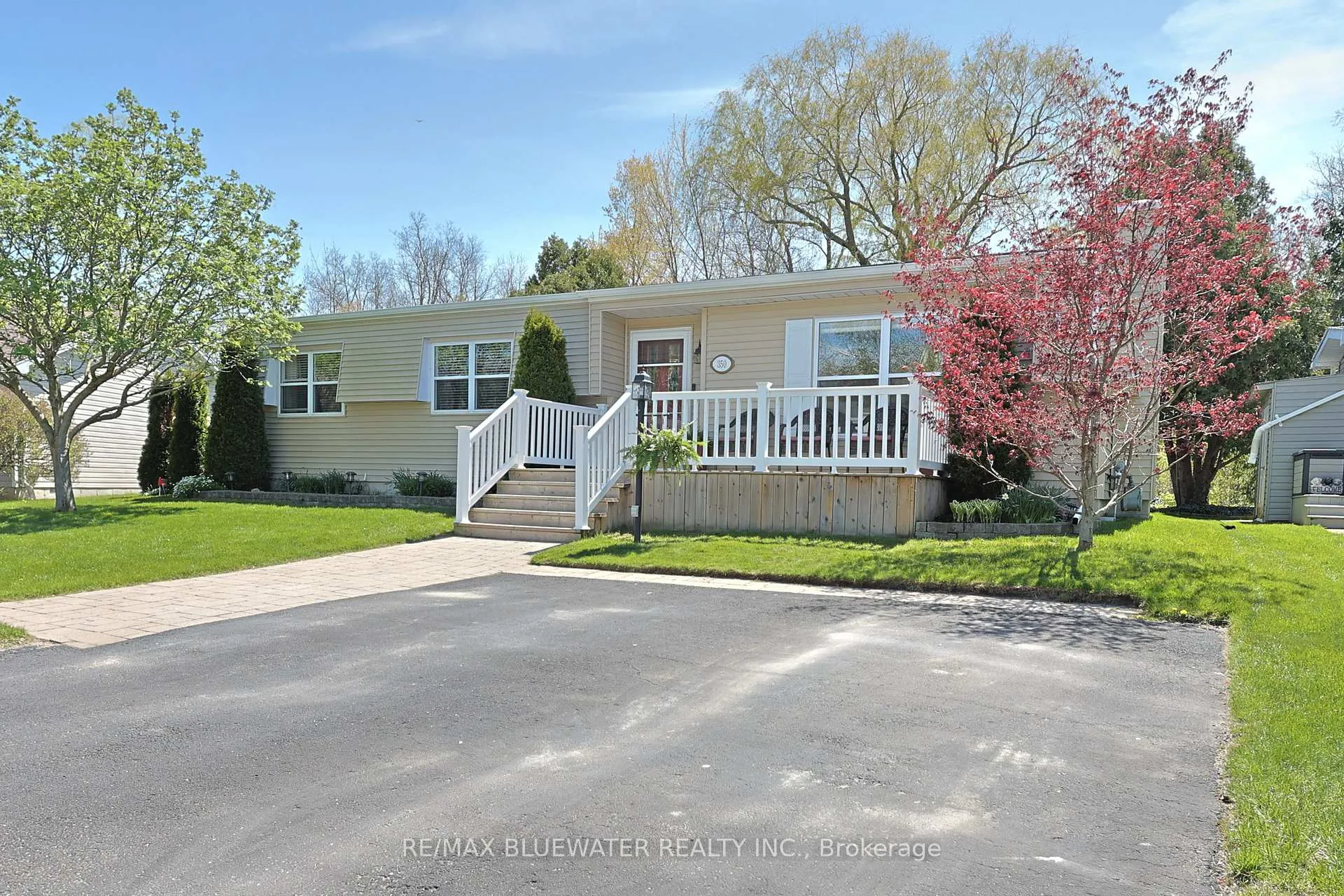 Photo 1 of 350 Shannon Boulevard, South Huron, Stephen — HOMEH
