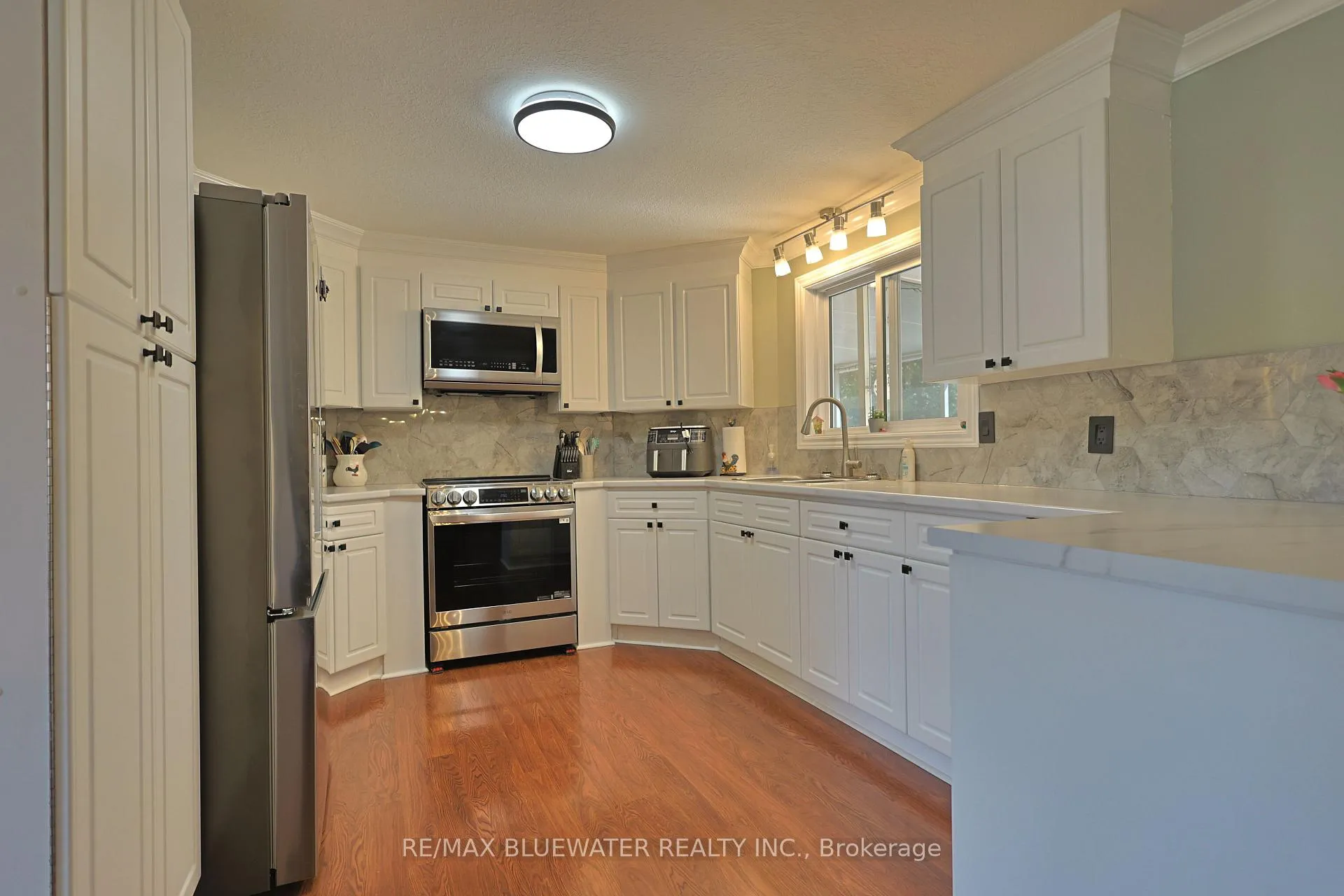 Photo 16 of 350 Shannon Boulevard, South Huron, Stephen — HOMEH