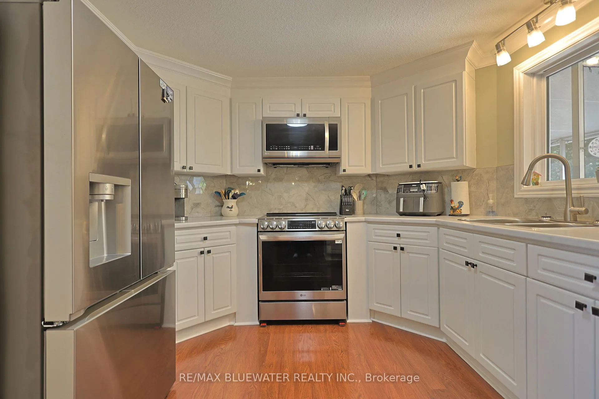 Photo 17 of 350 Shannon Boulevard, South Huron, Stephen — HOMEH