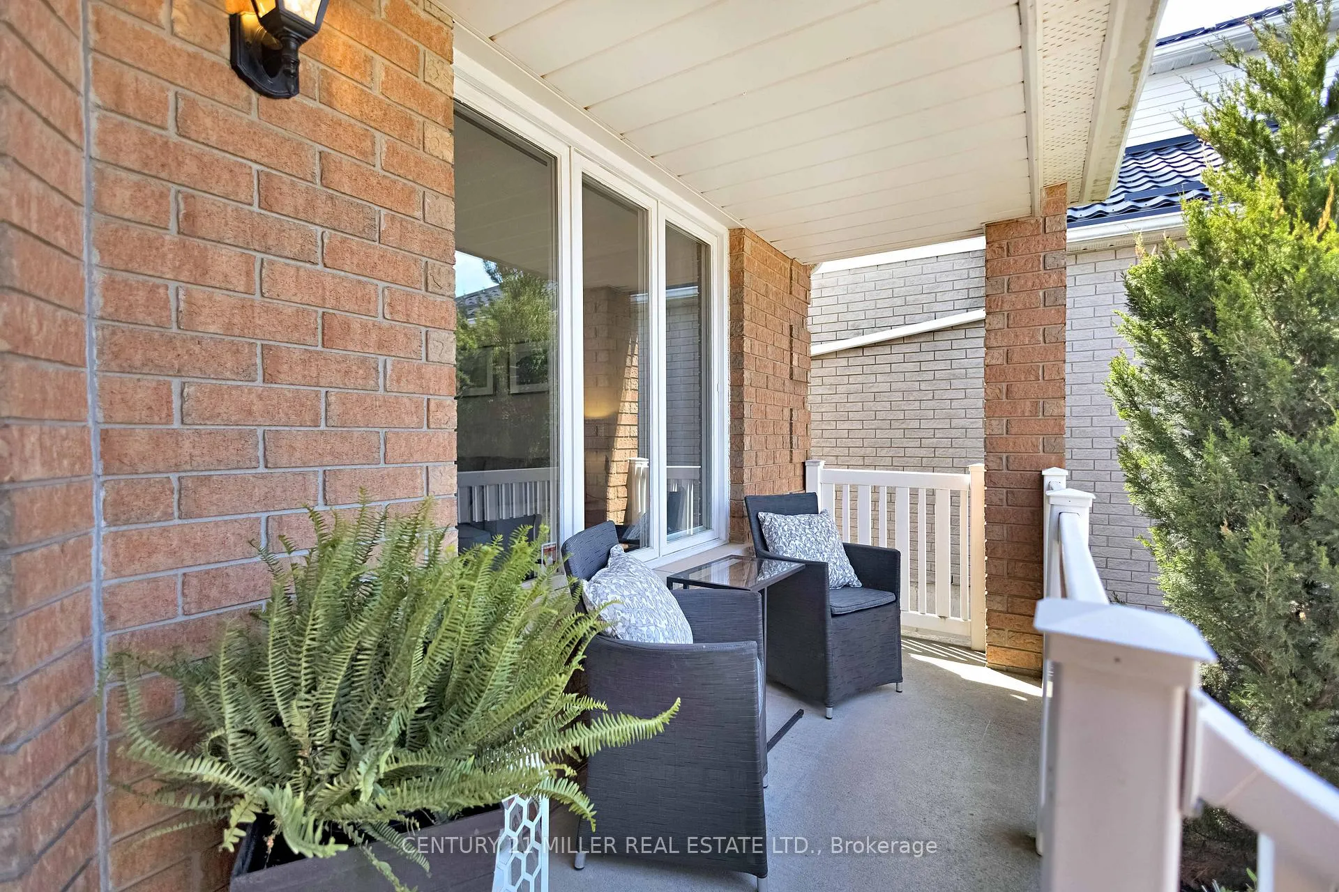 Photo 4 of 51 Cartier Crescent, Hamilton, Butler — HOMEH