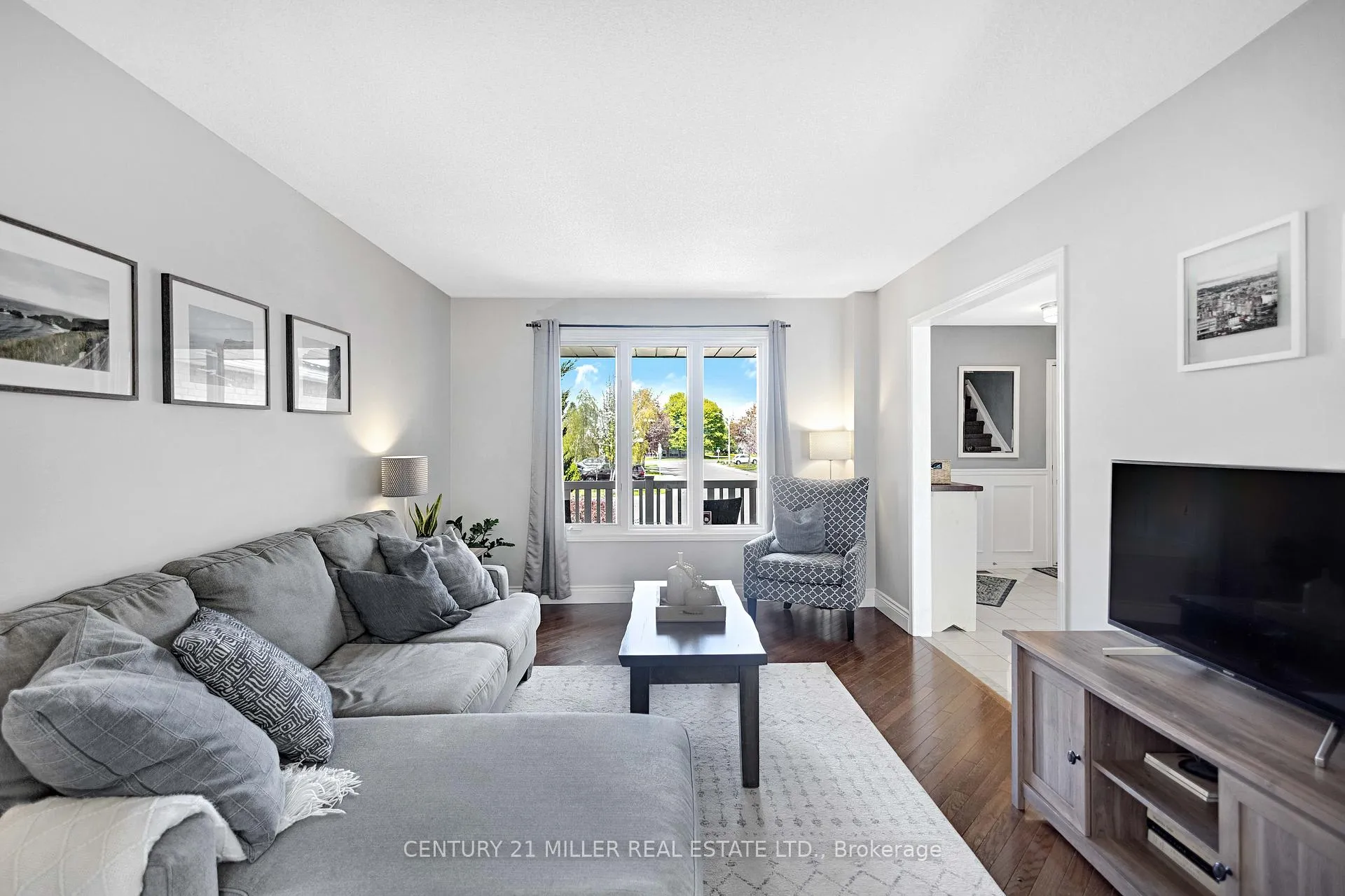 Photo 9 of 51 Cartier Crescent, Hamilton, Butler — HOMEH
