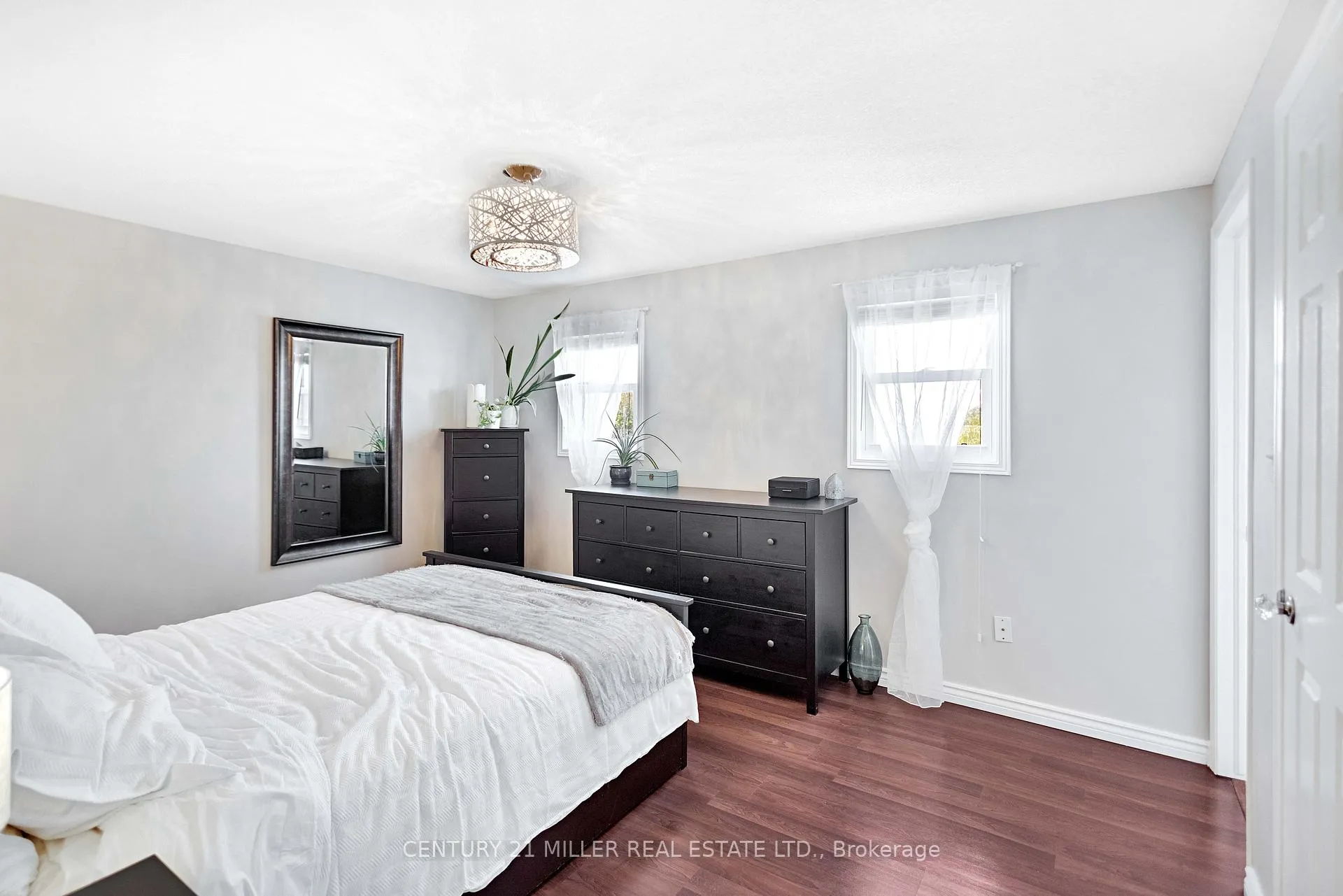 Photo 16 of 51 Cartier Crescent, Hamilton, Butler — HOMEH