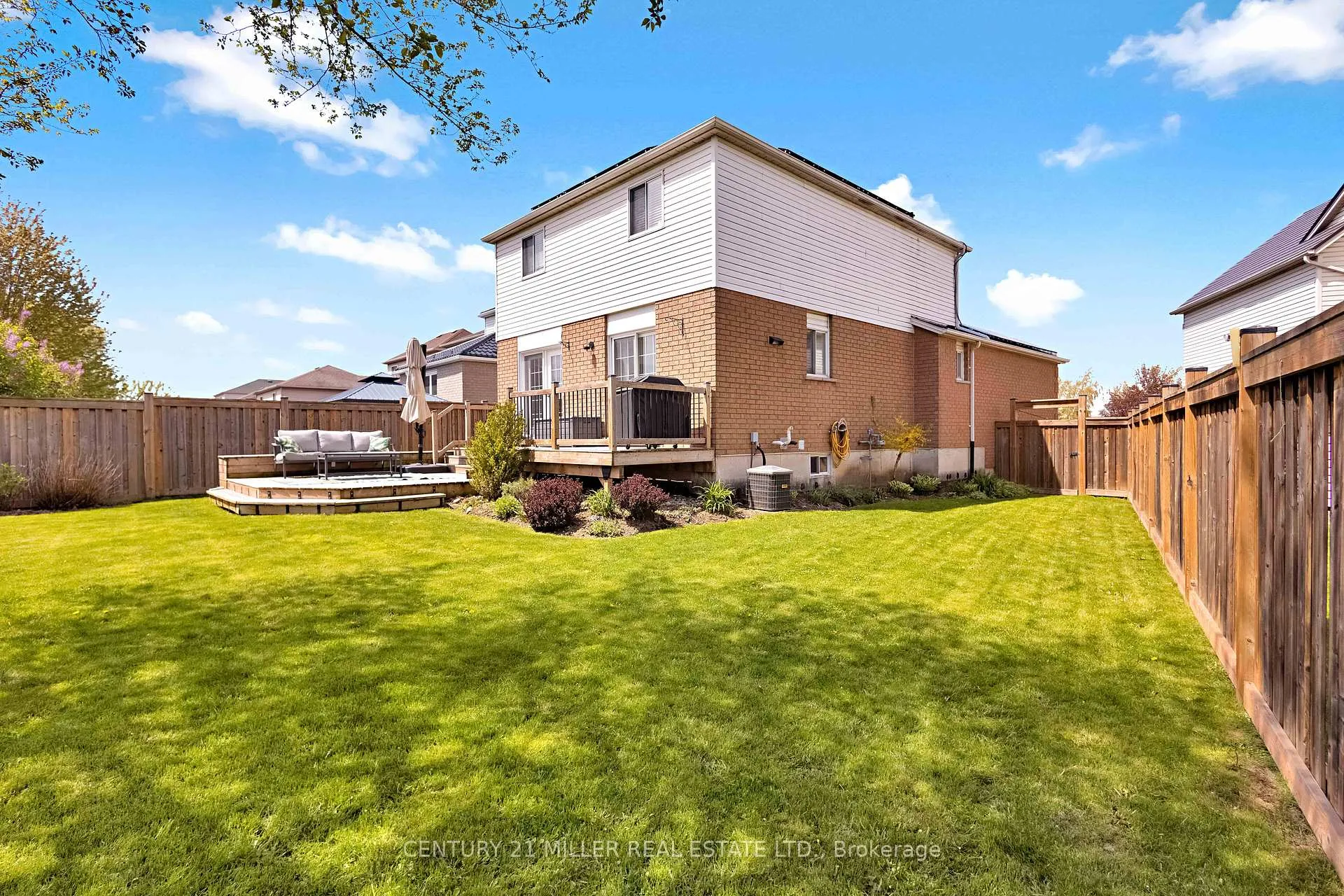 Photo 26 of 51 Cartier Crescent, Hamilton, Butler — HOMEH