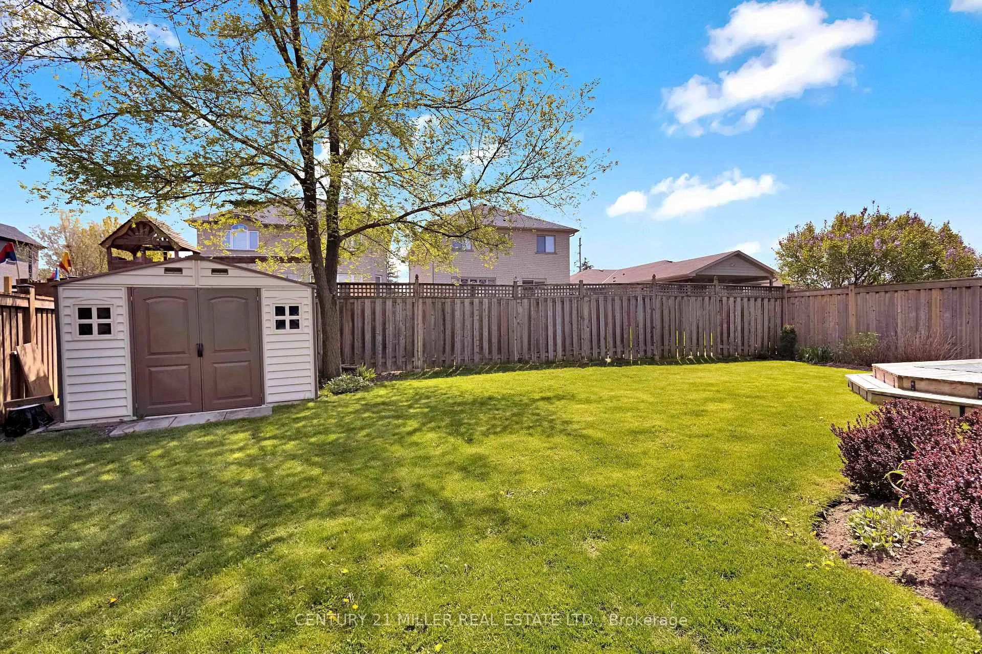 Photo 30 of 51 Cartier Crescent, Hamilton, Butler — HOMEH