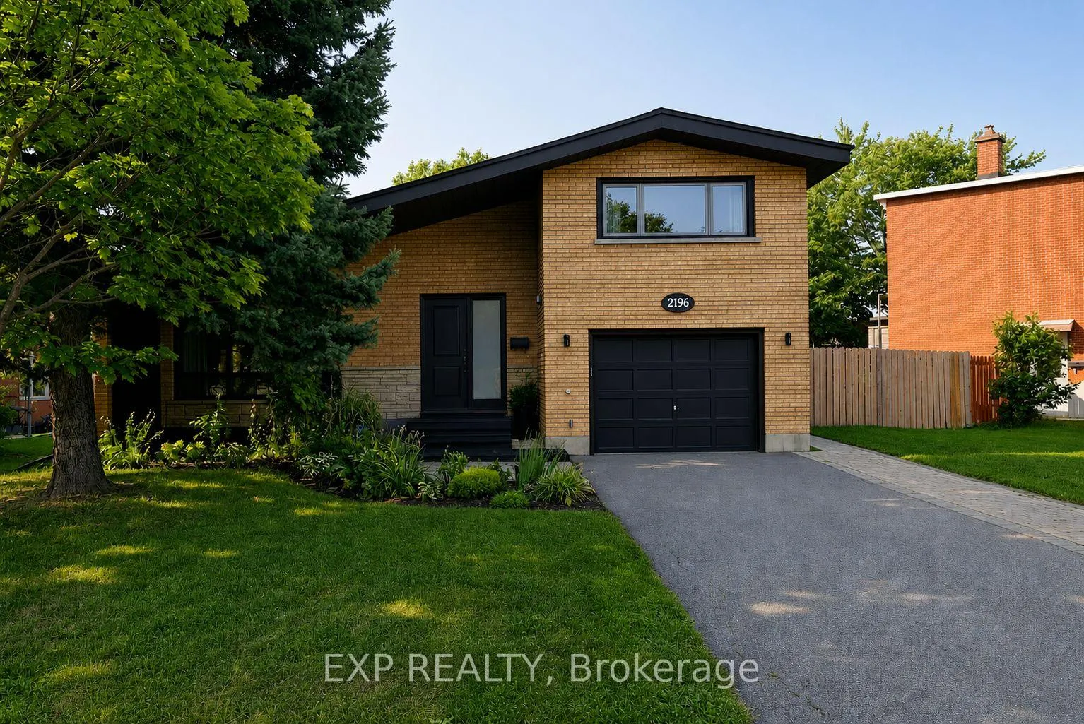 Photo 1 of 2196 Plesser Street, Ottawa, Elmvale Acres/Urbandale — HOMEH
