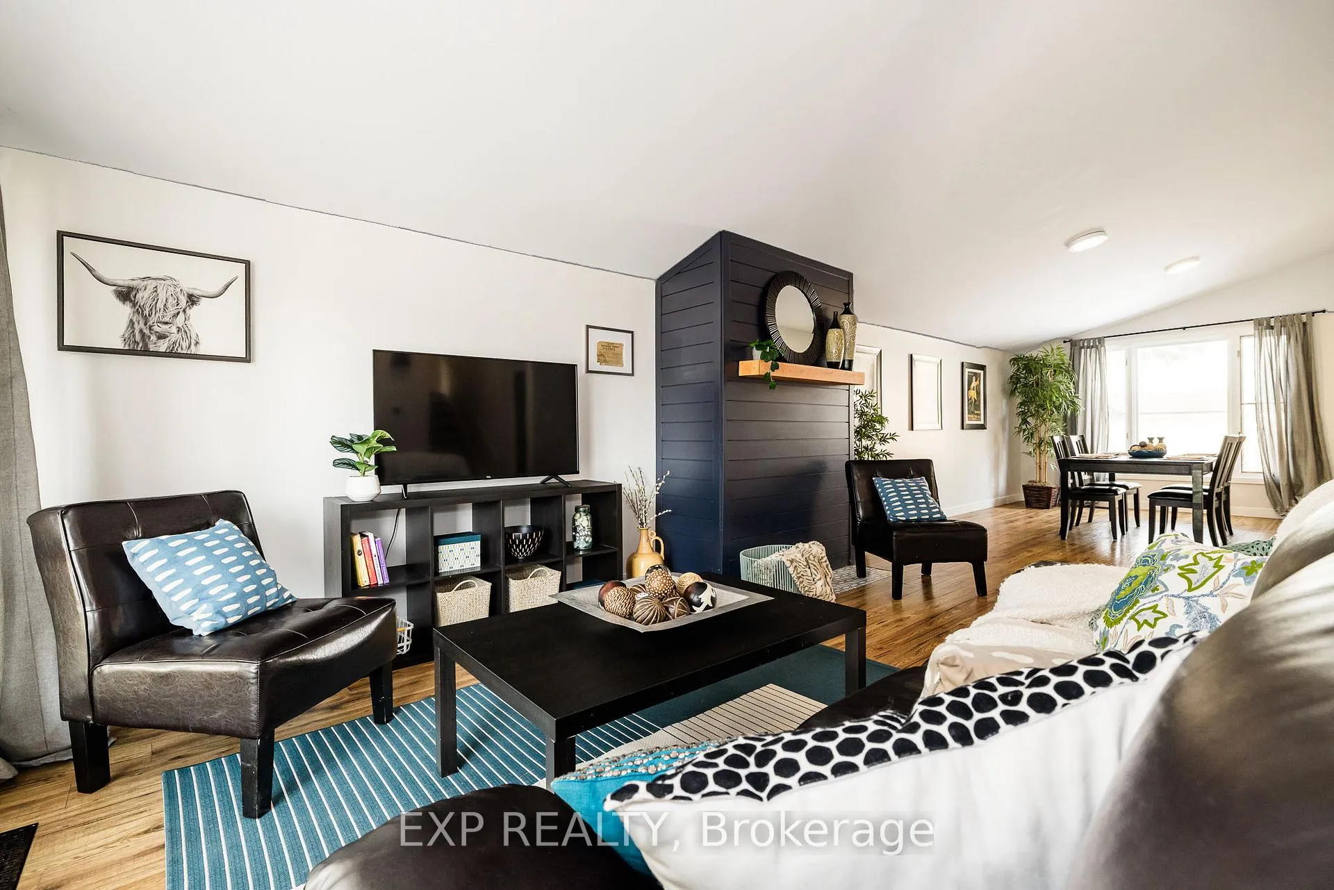 Photo 5 of 2196 Plesser Street, Ottawa, Elmvale Acres/Urbandale — HOMEH