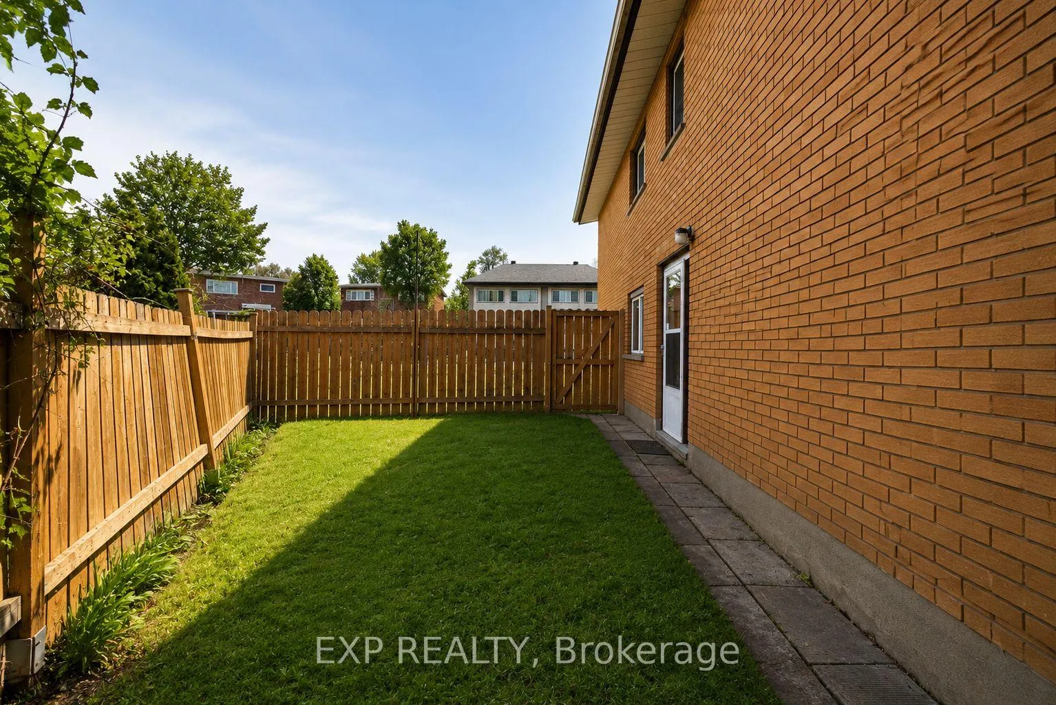Photo 25 of 2196 Plesser Street, Ottawa, Elmvale Acres/Urbandale — HOMEH