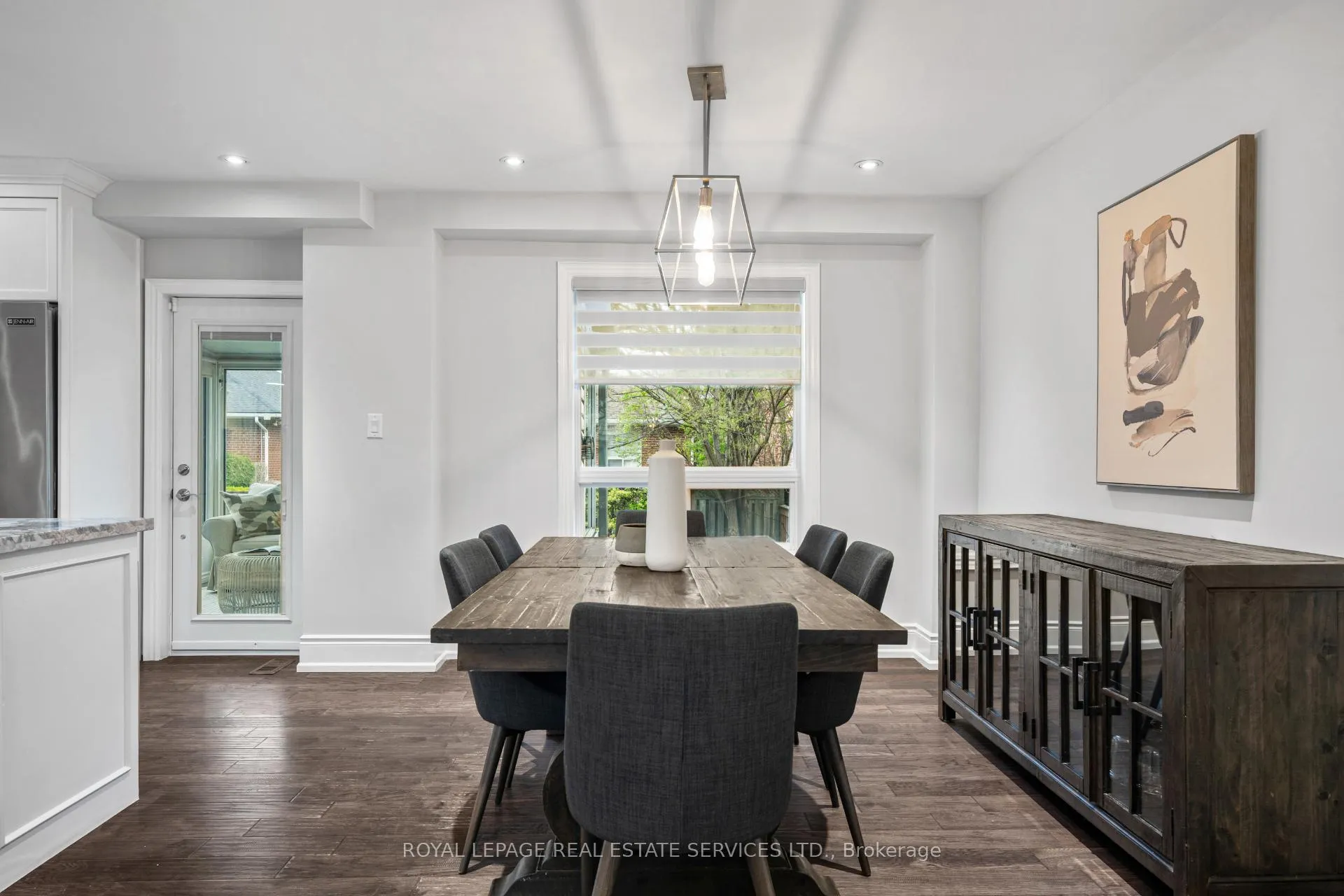 Photo 11 of 10 Glenellen Drive W, Etobicoke, Stonegate-Queensway — HOMEH