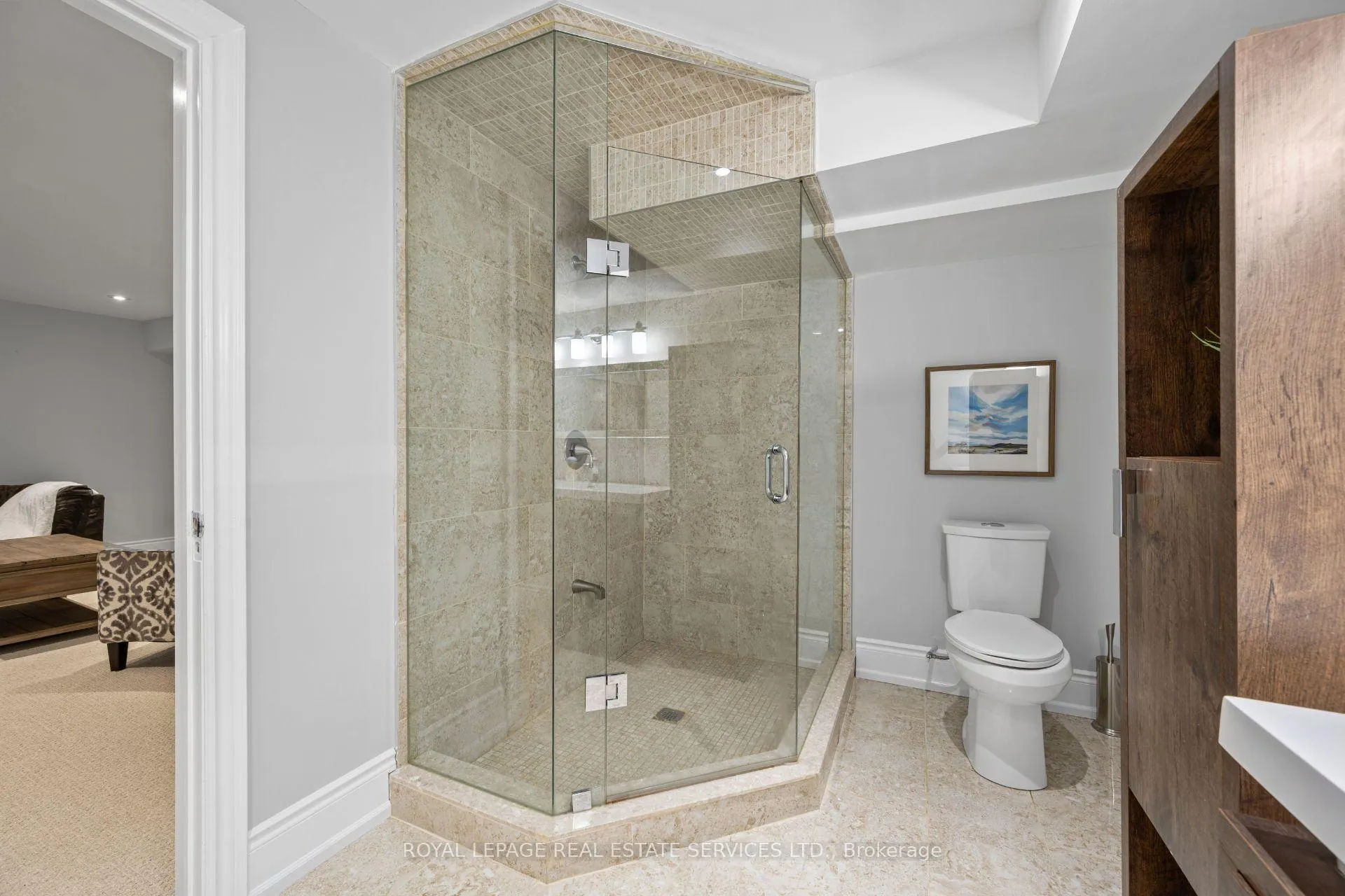Photo 28 of 10 Glenellen Drive W, Etobicoke, Stonegate-Queensway — HOMEH