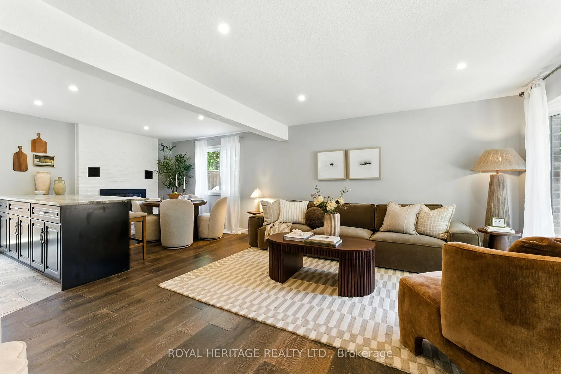 Photo 5 of 35 Aspen Valley Crescent, Guelph, Kortright West — HOMEH