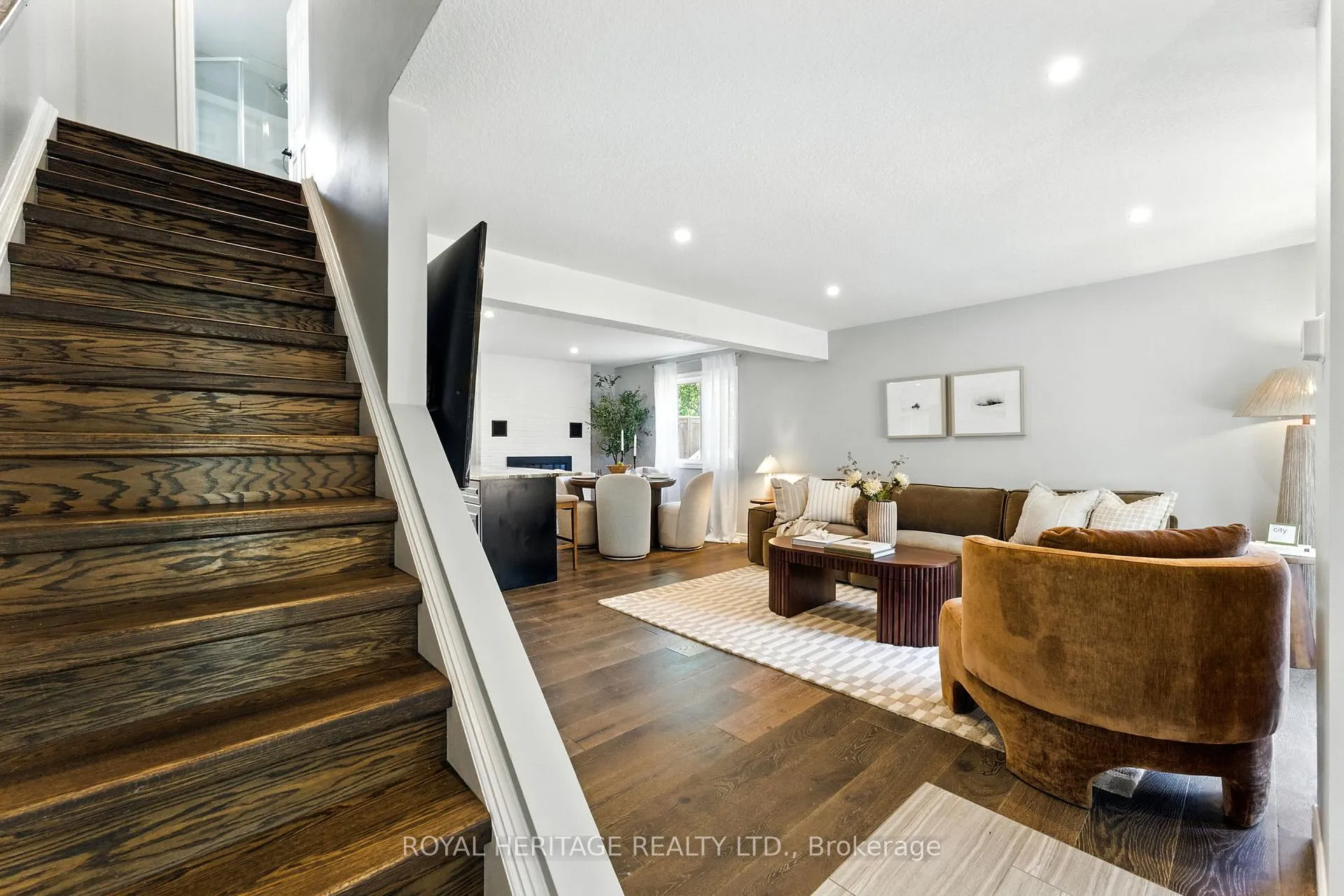 Photo 12 of 35 Aspen Valley Crescent, Guelph, Kortright West — HOMEH