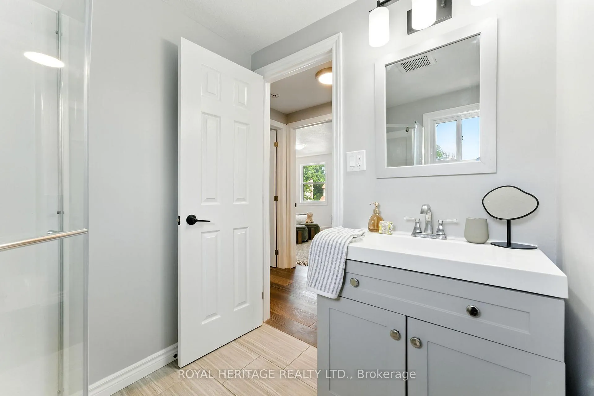 Photo 18 of 35 Aspen Valley Crescent, Guelph, Kortright West — HOMEH