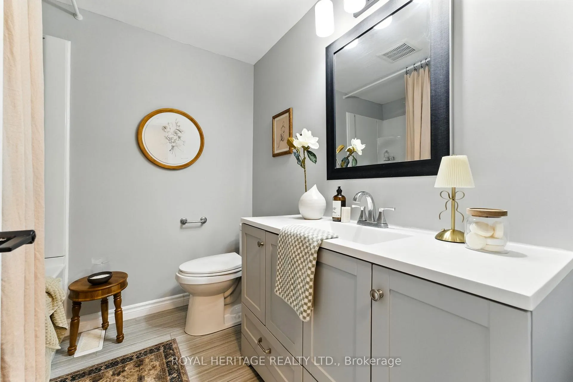 Photo 20 of 35 Aspen Valley Crescent, Guelph, Kortright West — HOMEH