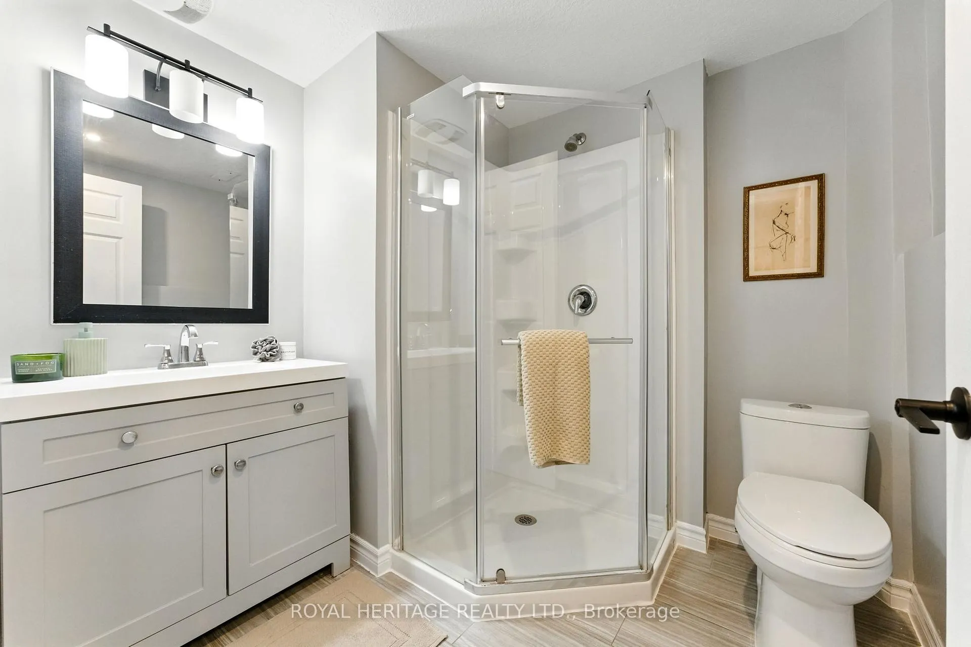 Photo 23 of 35 Aspen Valley Crescent, Guelph, Kortright West — HOMEH