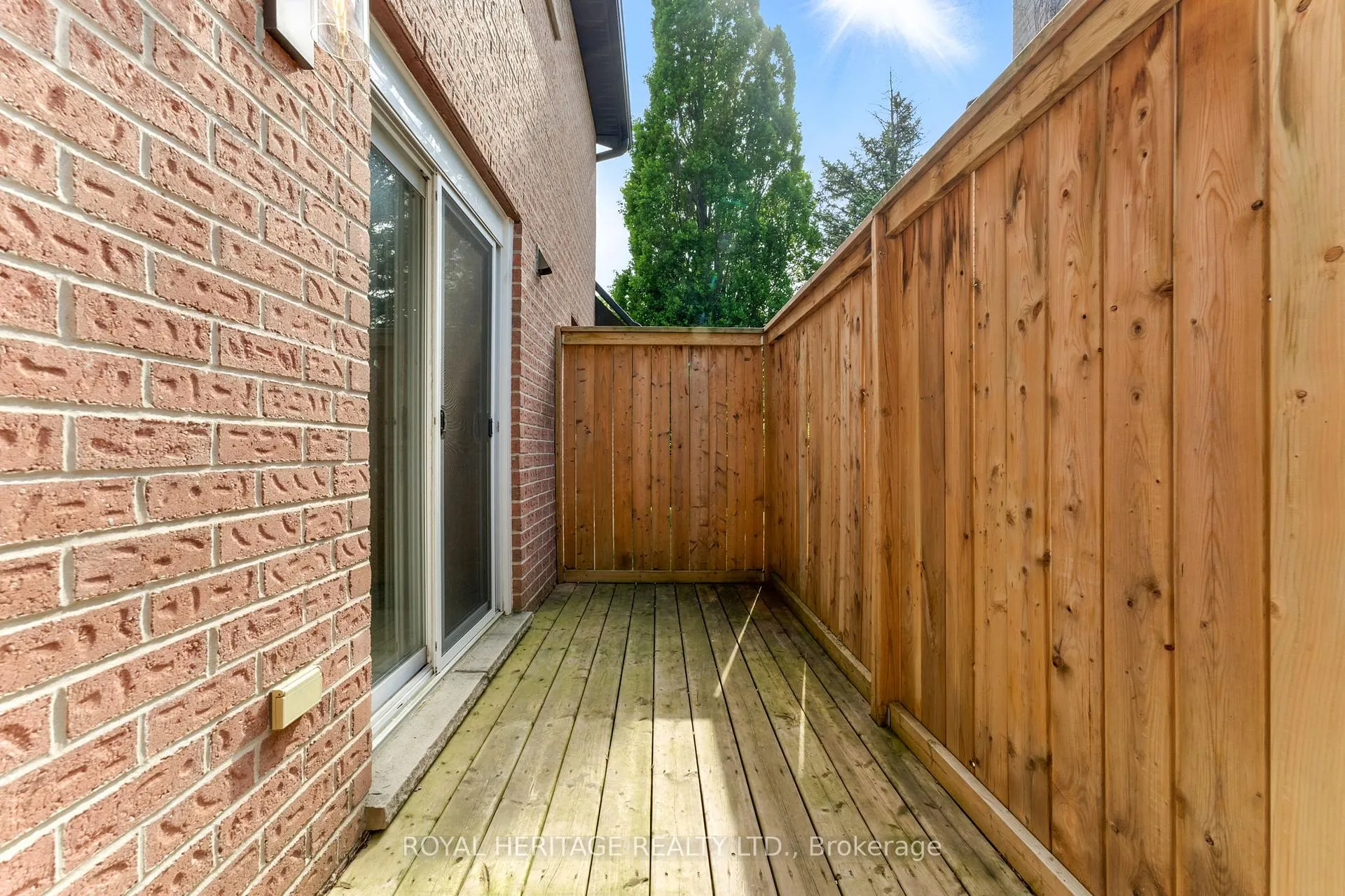 Photo 34 of 35 Aspen Valley Crescent, Guelph, Kortright West — HOMEH