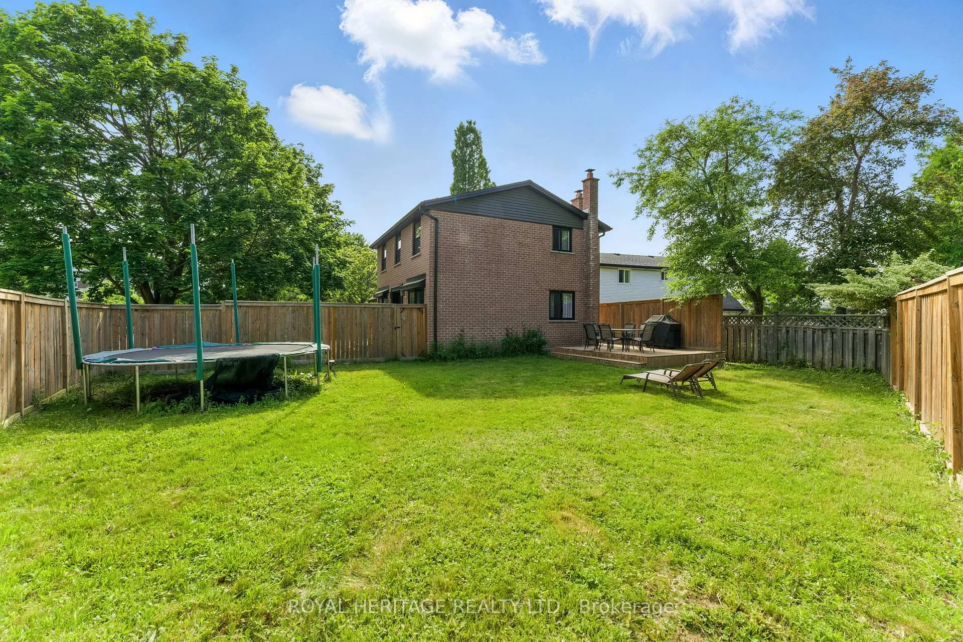 Photo 42 of 35 Aspen Valley Crescent, Guelph, Kortright West — HOMEH