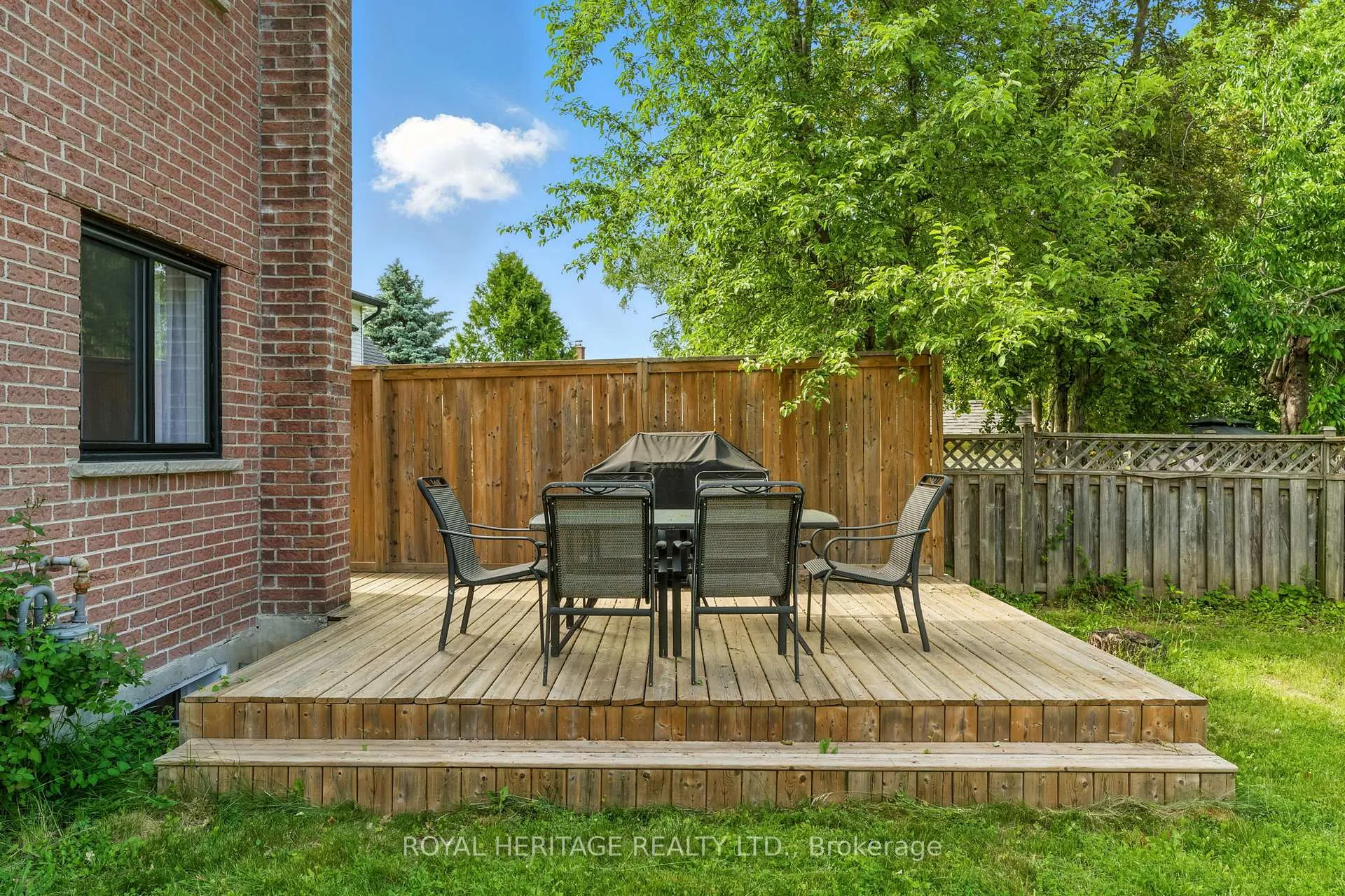 Photo 44 of 35 Aspen Valley Crescent, Guelph, Kortright West — HOMEH