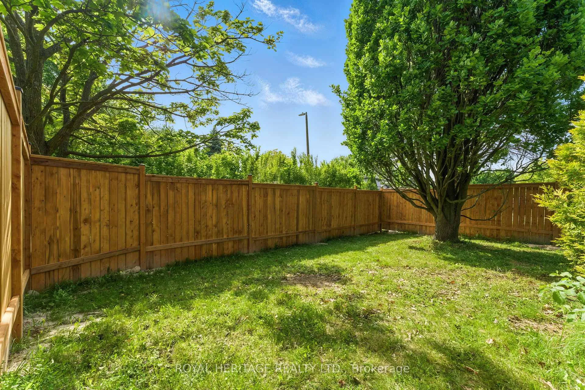 Photo 45 of 35 Aspen Valley Crescent, Guelph, Kortright West — HOMEH