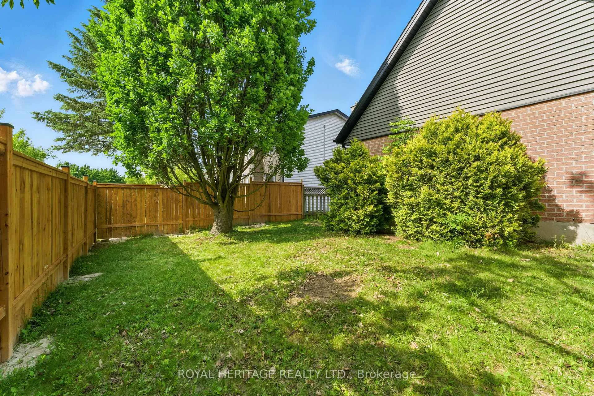 Photo 46 of 35 Aspen Valley Crescent, Guelph, Kortright West — HOMEH