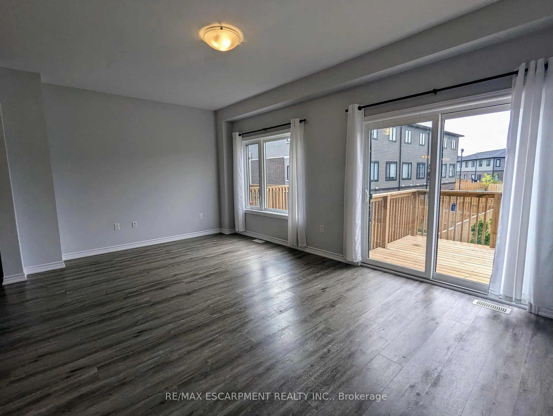 Photo 6 of 54 Cadwell Lane, Hamilton, Mountview — HOMEH